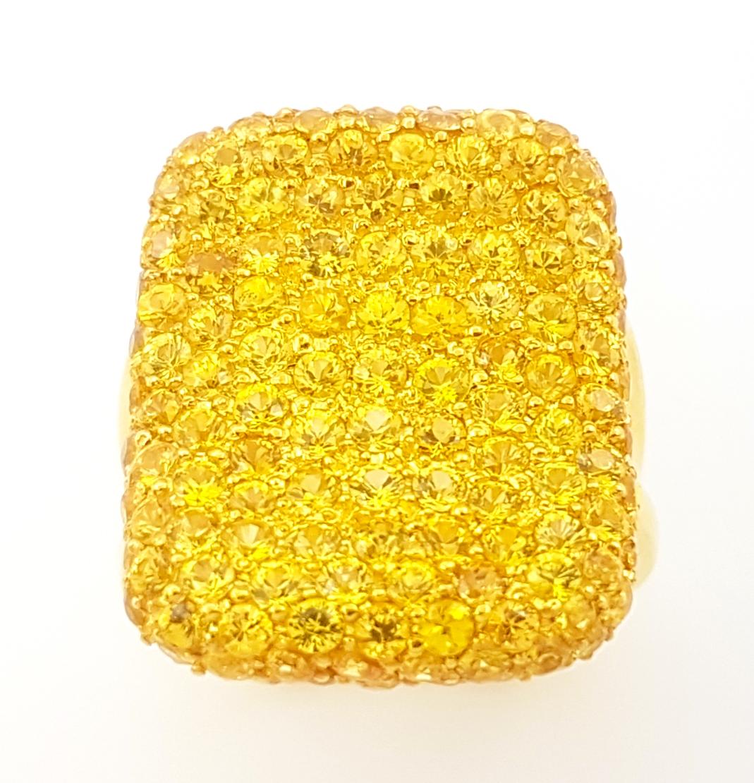 Bague en saphir jaune sertie d'or 18 carats en vente 2