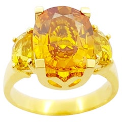 Used Yellow Sapphire Ring set in 18K Gold Settings