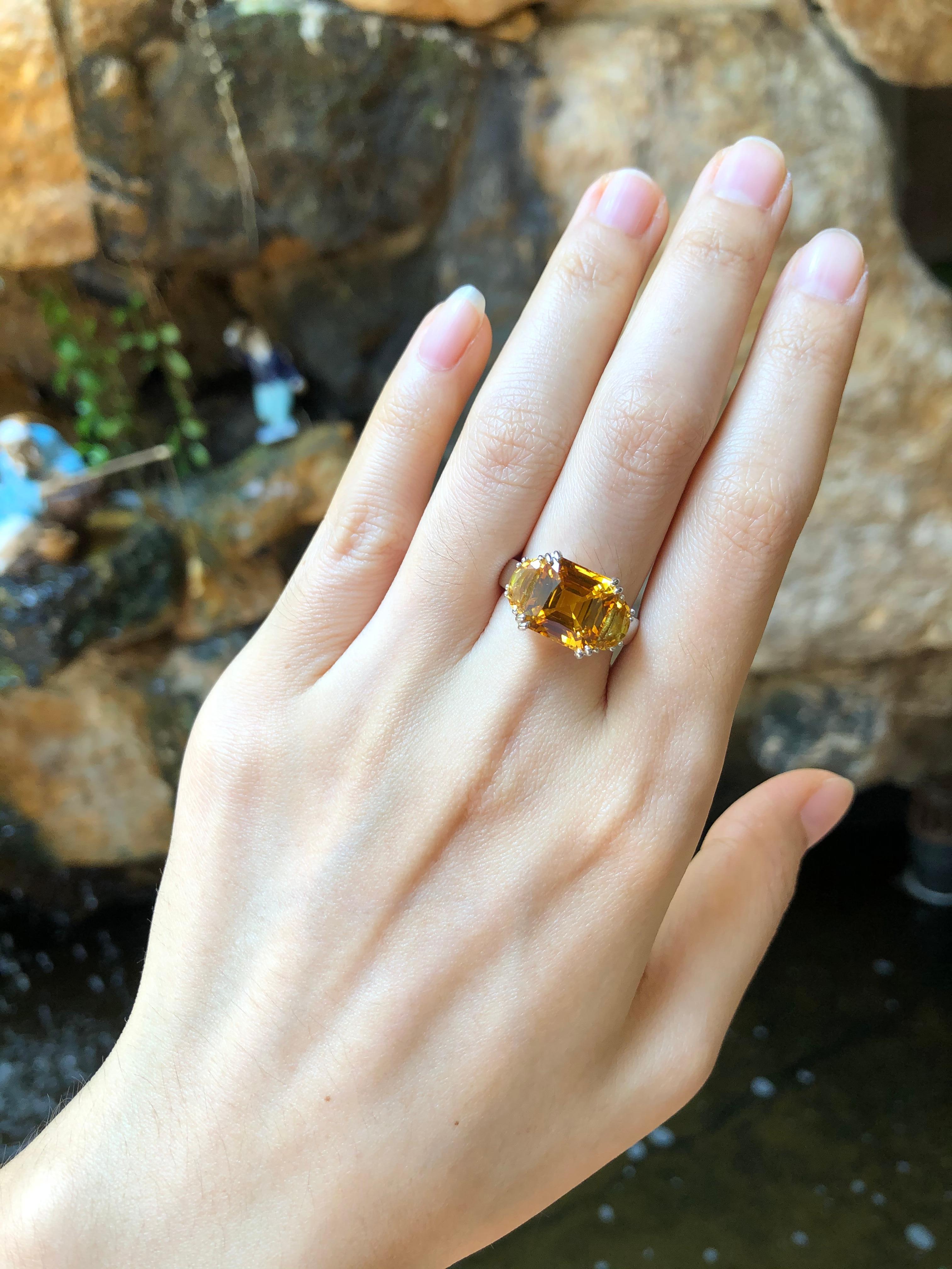 Bague en platine sertie d'un saphir jaune en sertissage 950 Neuf - En vente à Bangkok, TH