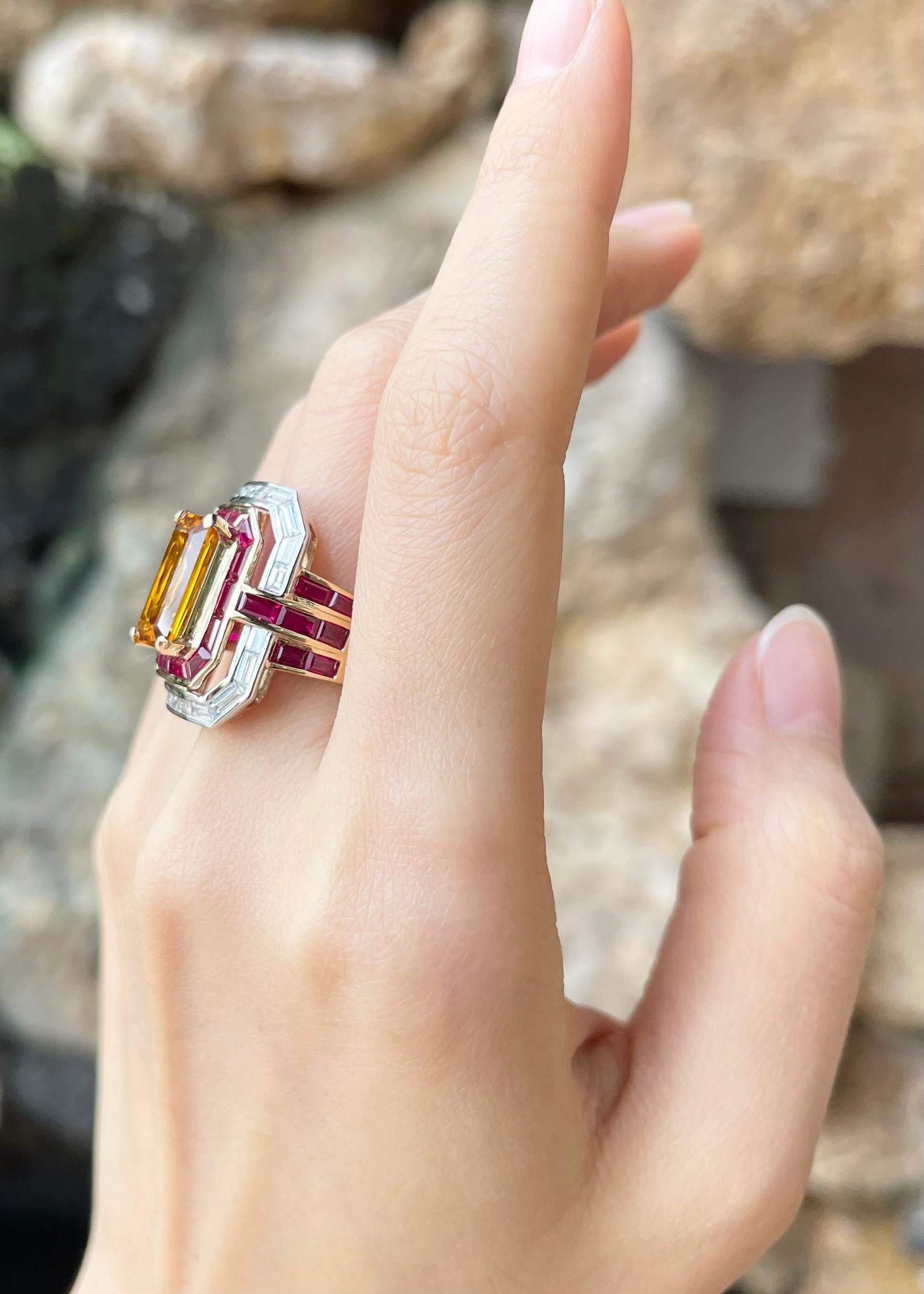 Ring mit gelbem Saphir, Rubin und Diamant in 18 Karat Gold gefasst 2