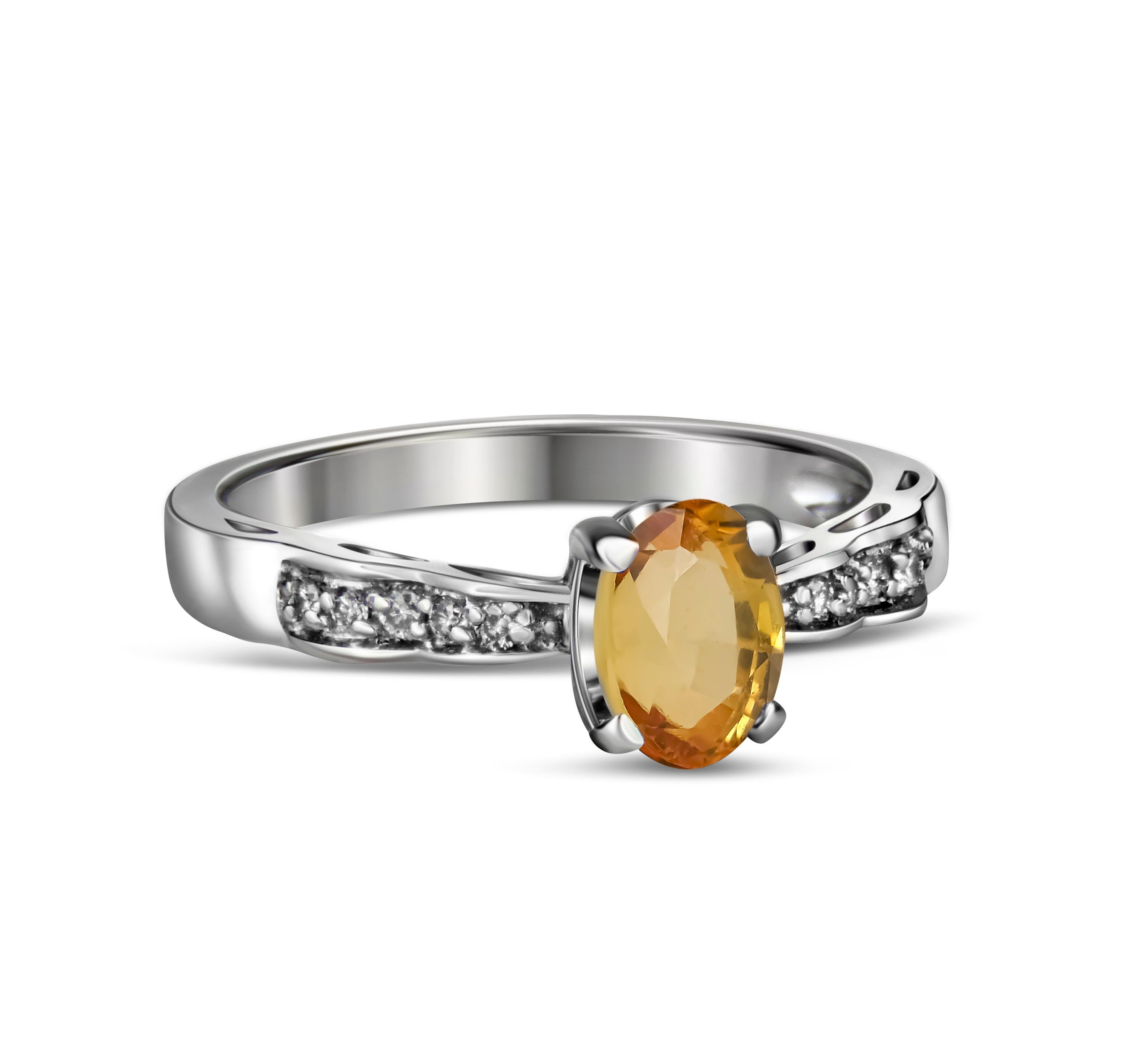 En vente :  Bague en saphir jaune et diamants latéraux en or 14k. 2