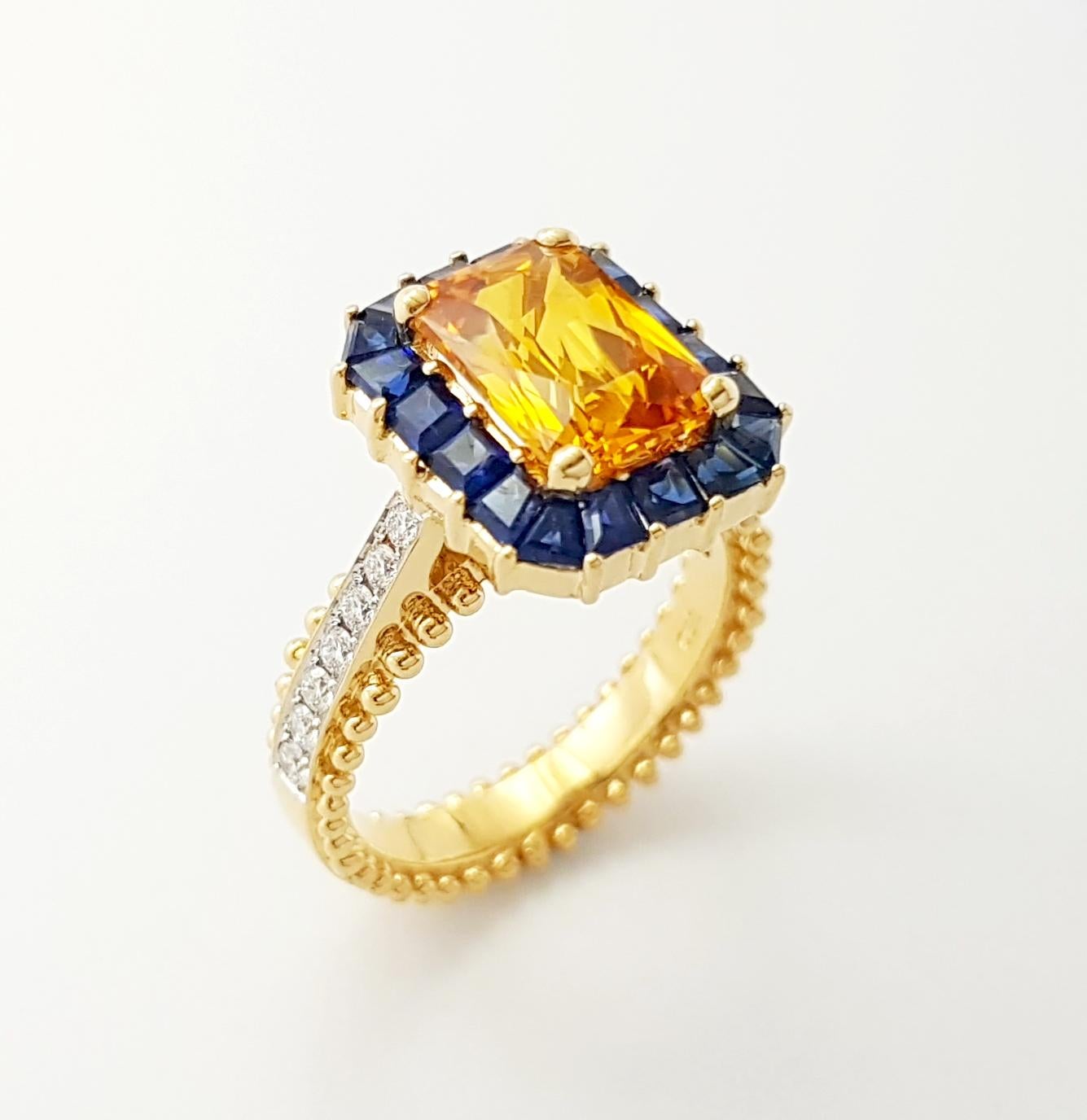 Ring aus 18 Karat Gold mit gelbem Saphir mit blauem Saphir und blauem Saphir und Diamant im Angebot 12