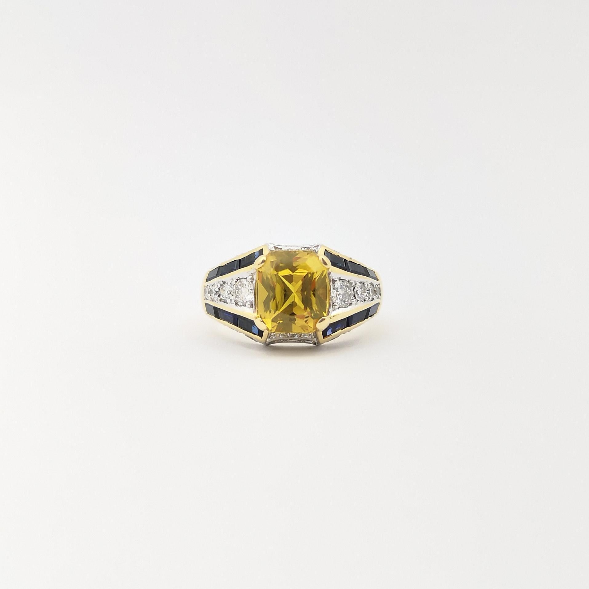 Yellow Sapphire with Blue Sapphire and Diamond Ring set in 18K Yellow/White Gold For Sale 3
