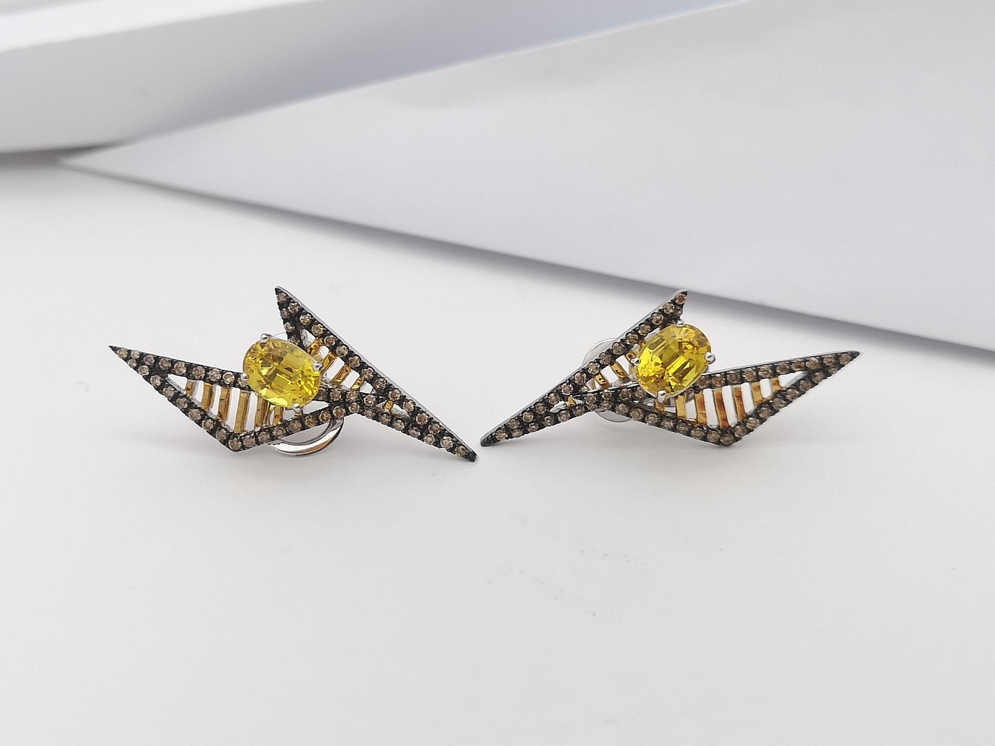 Boucles d'oreilles en saphir jaune et diamant brun montées sur or 18 carats en vente 4