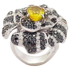 Ring aus 18 Karat Weißgold mit gelbem Saphir mit Diamant und schwarzem Diamant
