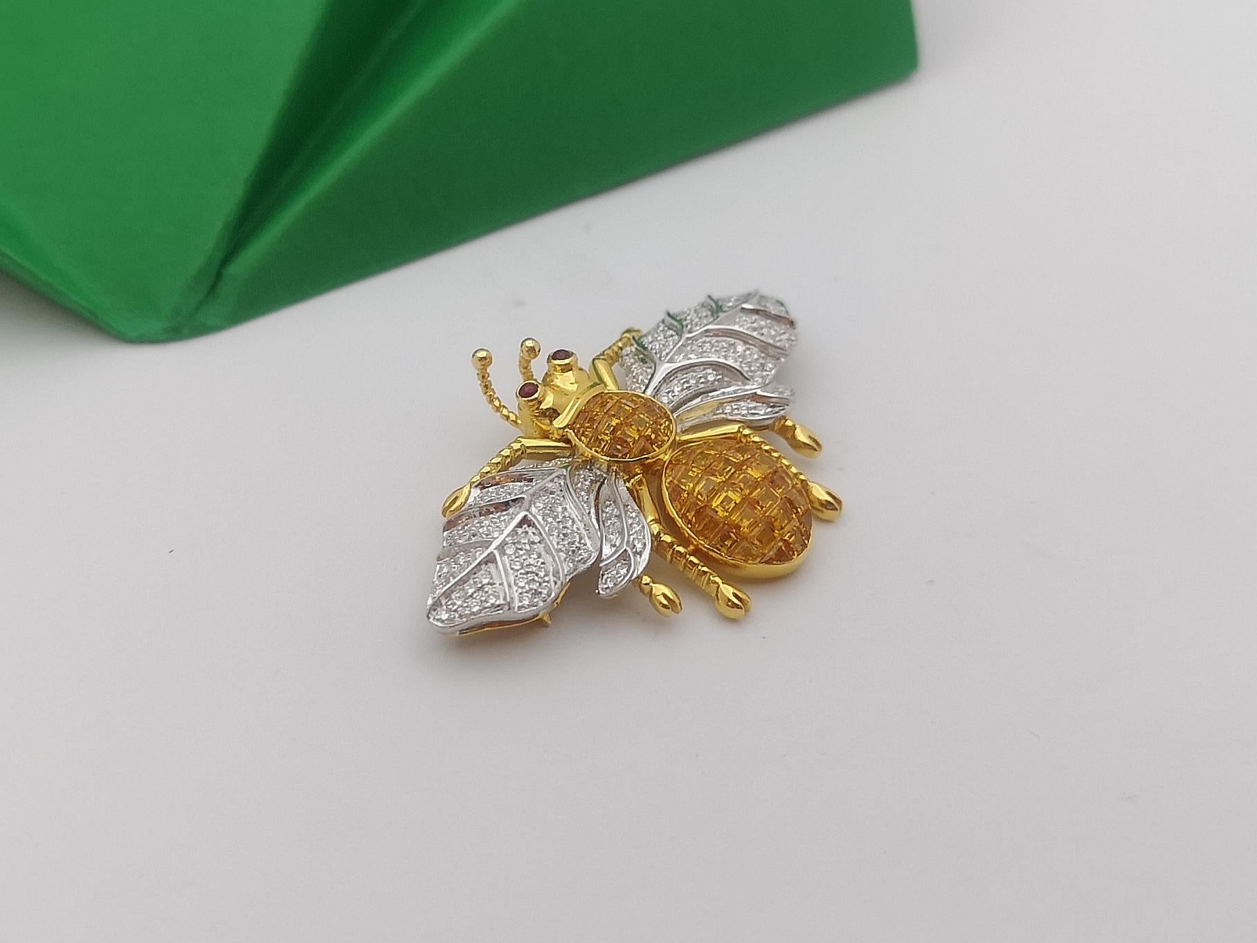 Yellow Sapphire with Diamond Bee Brooch Set in 18 Karat Gold Settings For Sale 2