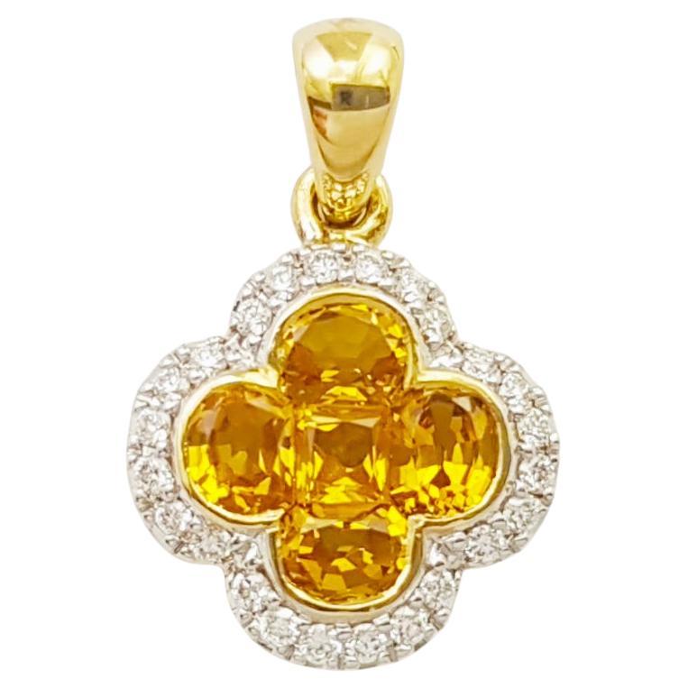 Pendentif trèfle en or 18 carats avec saphir jaune et diamant