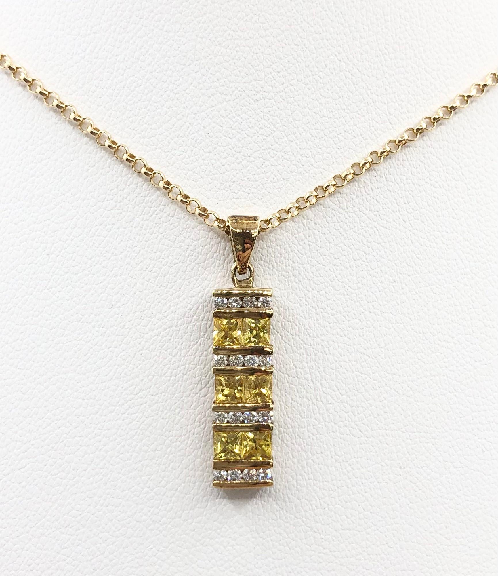 Pendentif en or 18 carats serti d'un saphir jaune et de diamants en vente 2