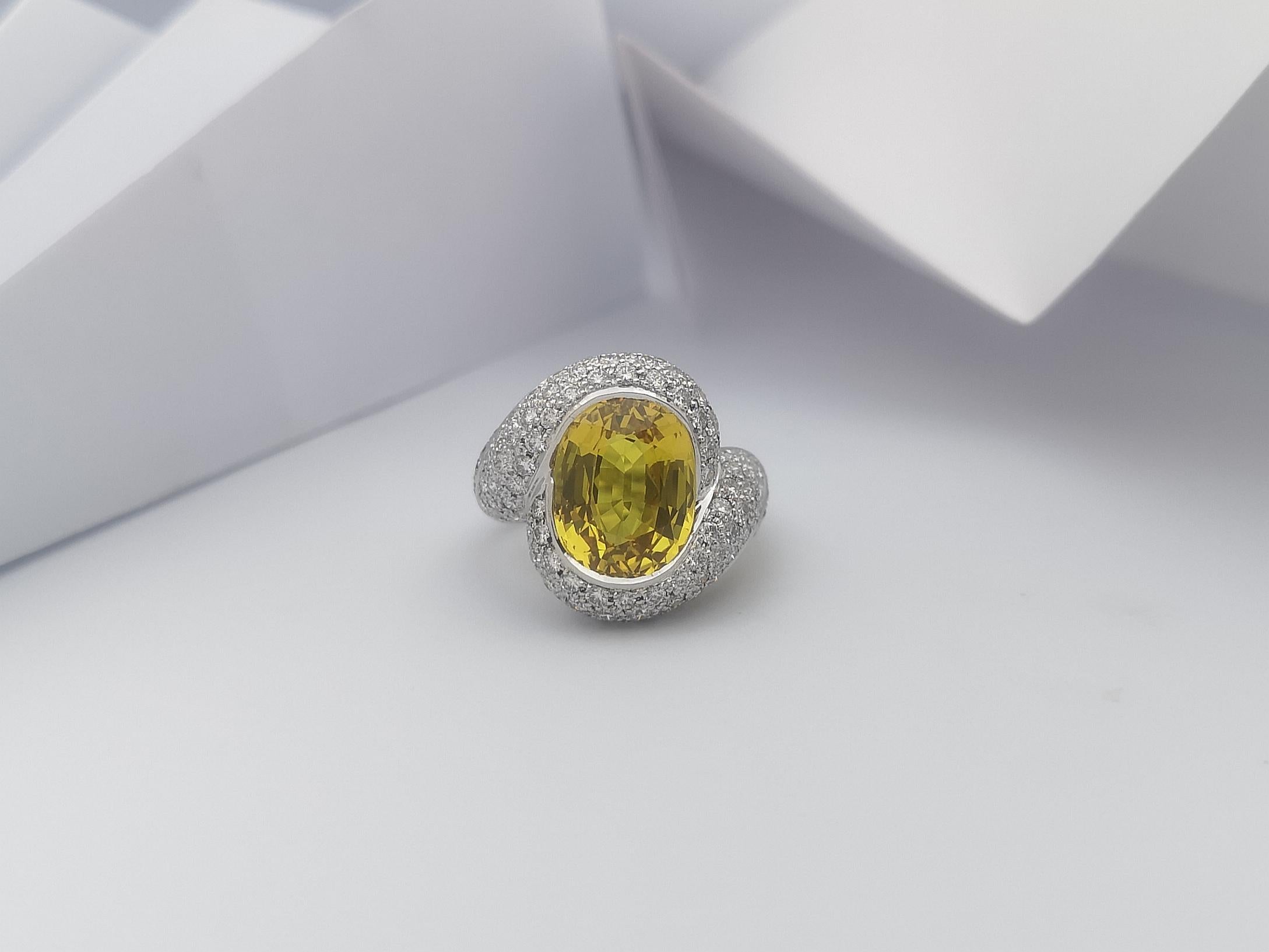 Yellow Sapphire with Diamond Ring Set in 18 Karat White Gold Settings For Sale 1