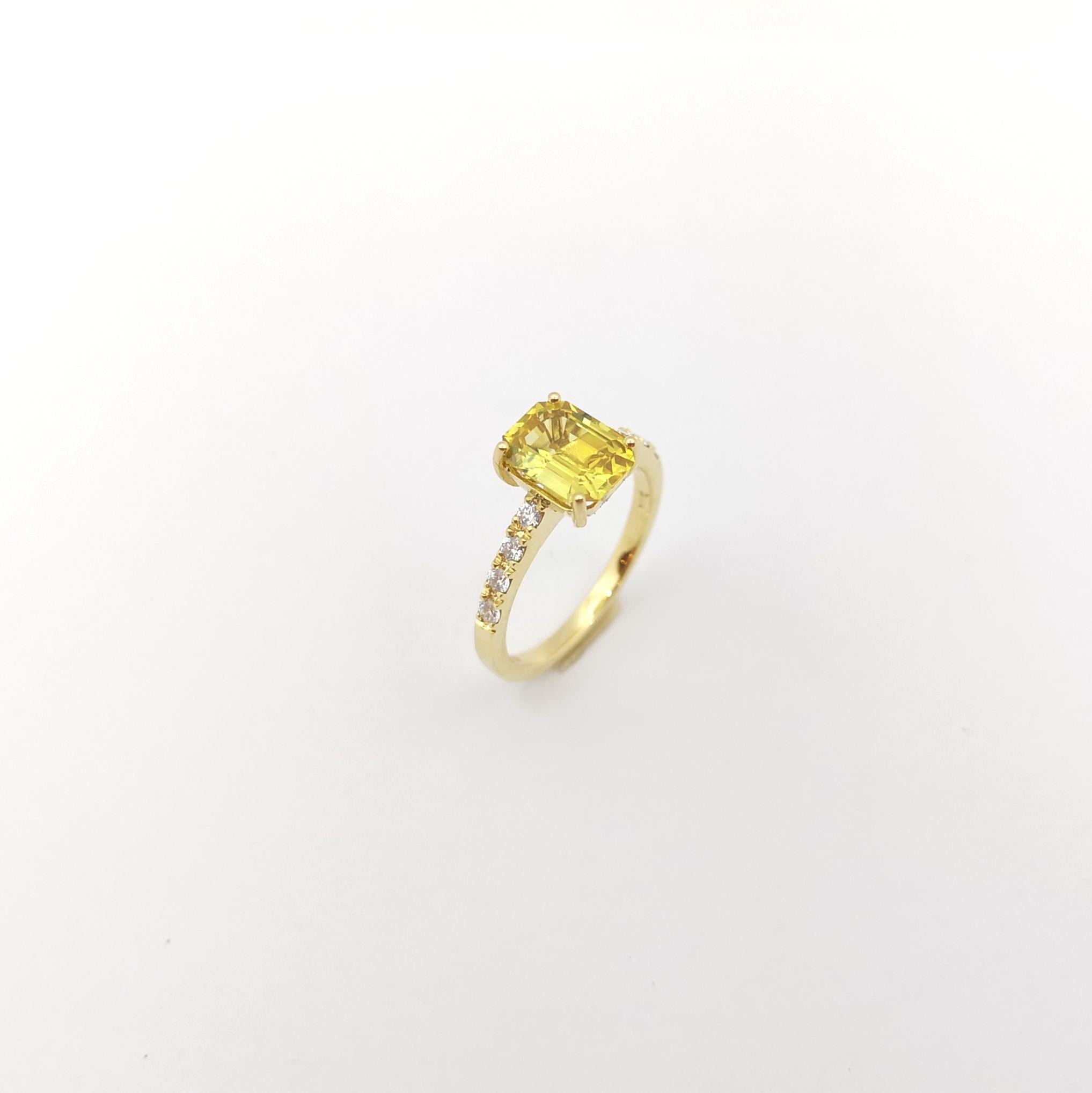 Yellow Sapphire with Diamond Ring set in 18K Gold Setting For Sale 7