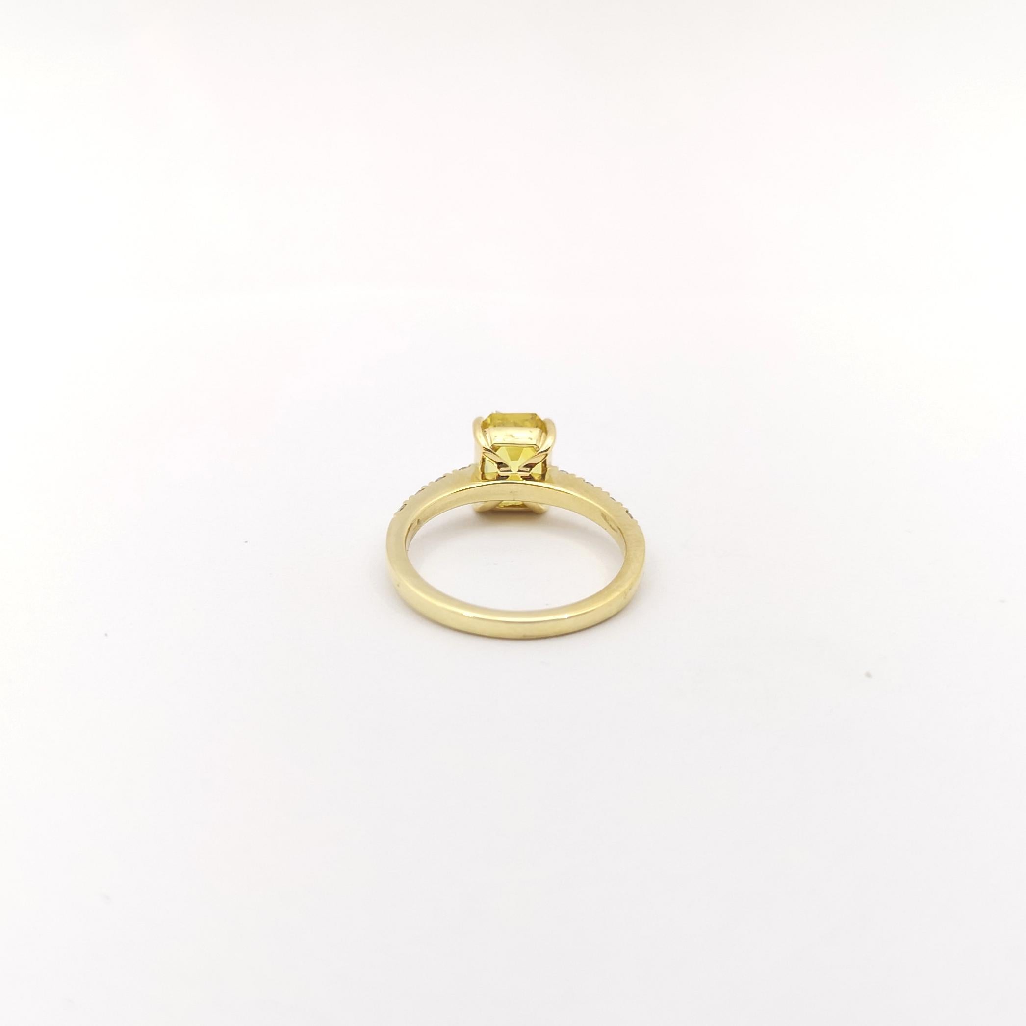 Yellow Sapphire with Diamond Ring set in 18K Gold Setting For Sale 3