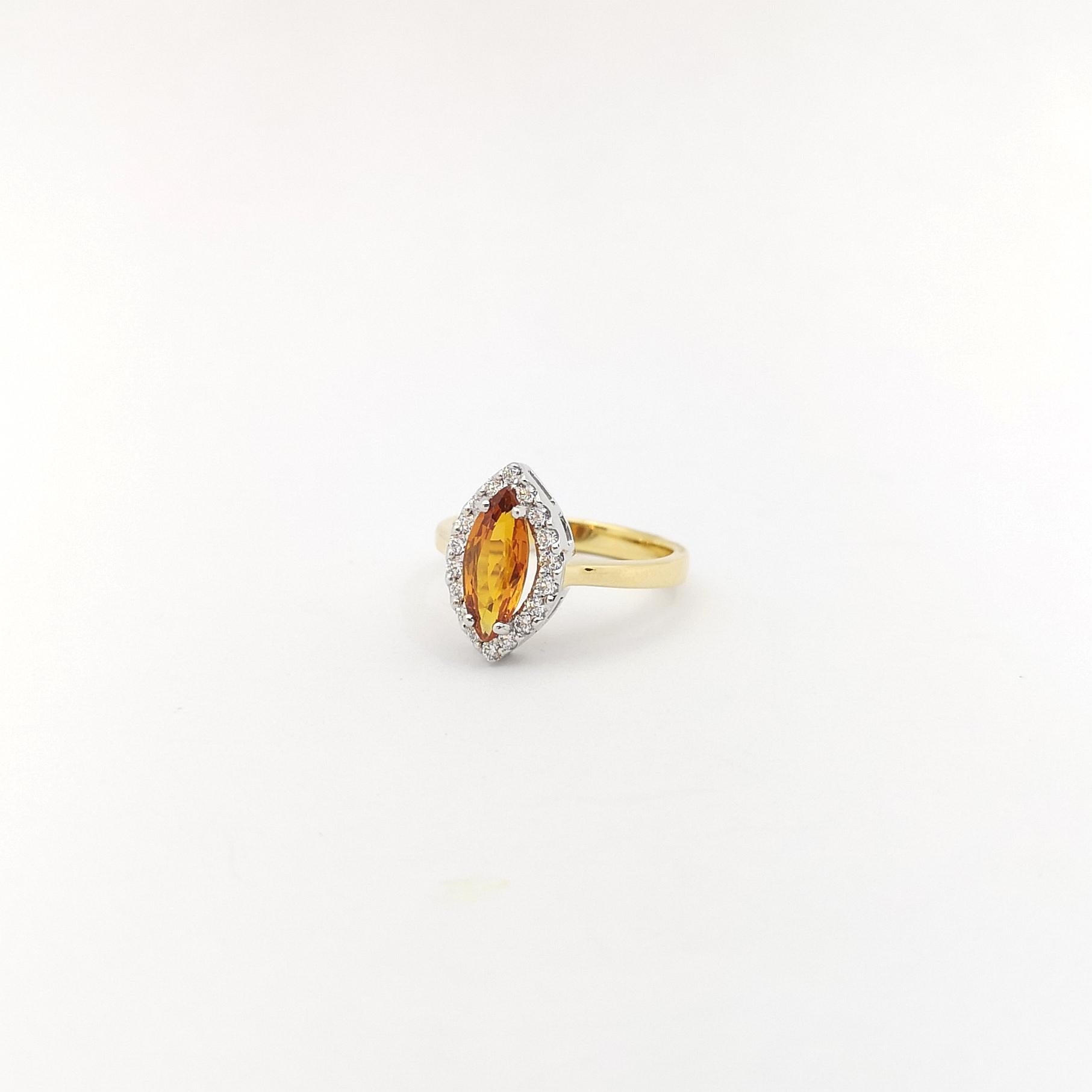 Bague en saphir jaune et diamant sertie en or 18K en vente 4