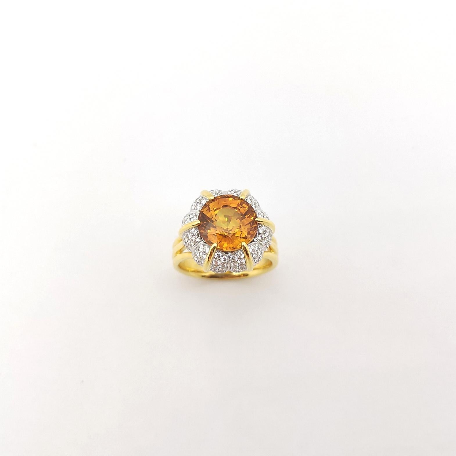 Bague en saphir jaune et diamant sertie en or 18K en vente 6