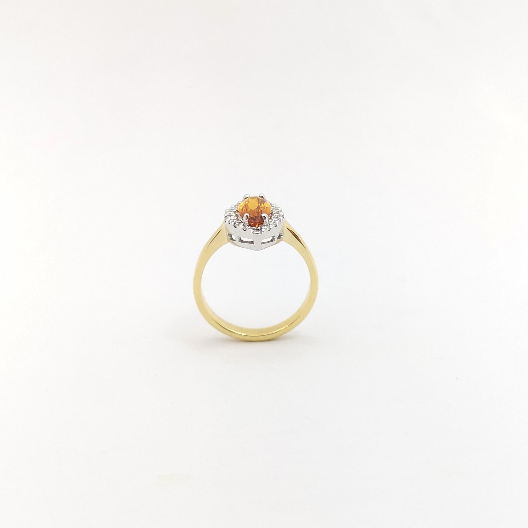 Bague en saphir jaune et diamant sertie en or 18K en vente 7