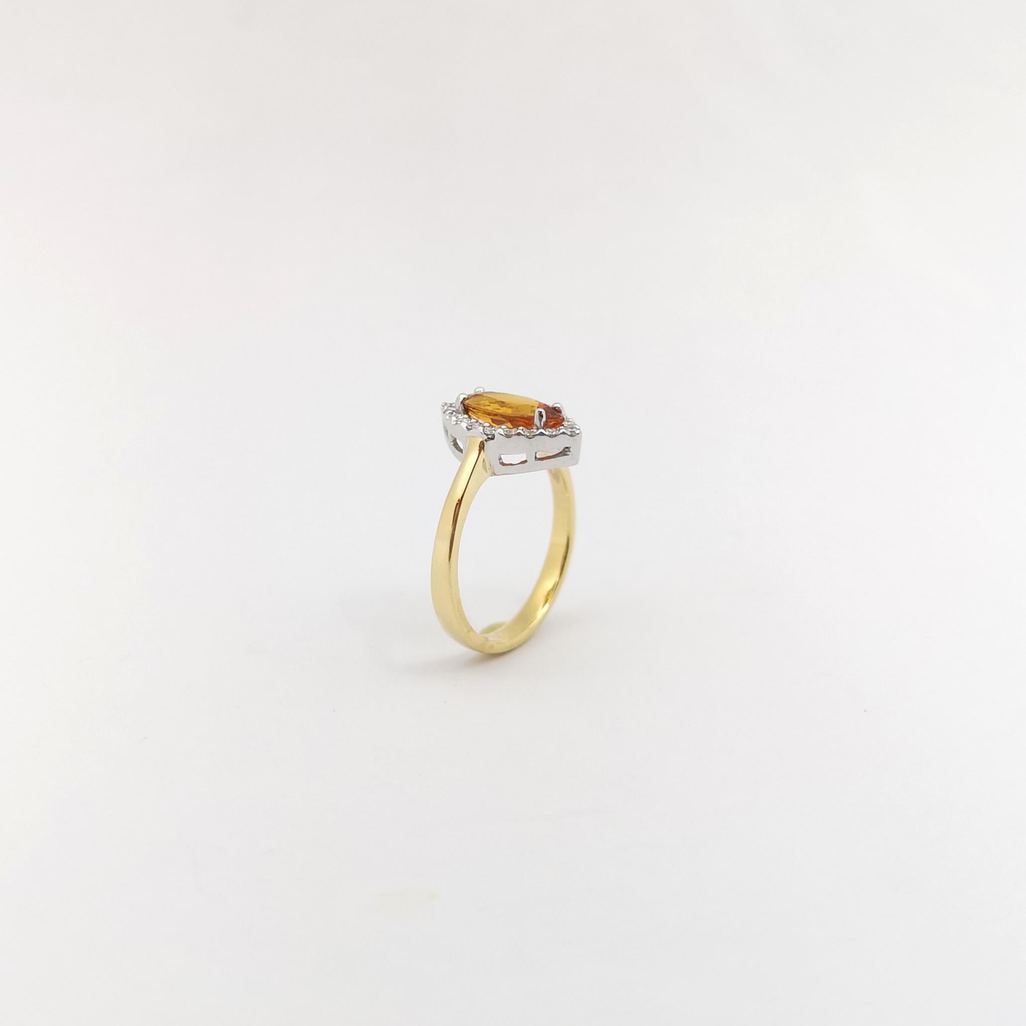Bague en saphir jaune et diamant sertie en or 18K en vente 8