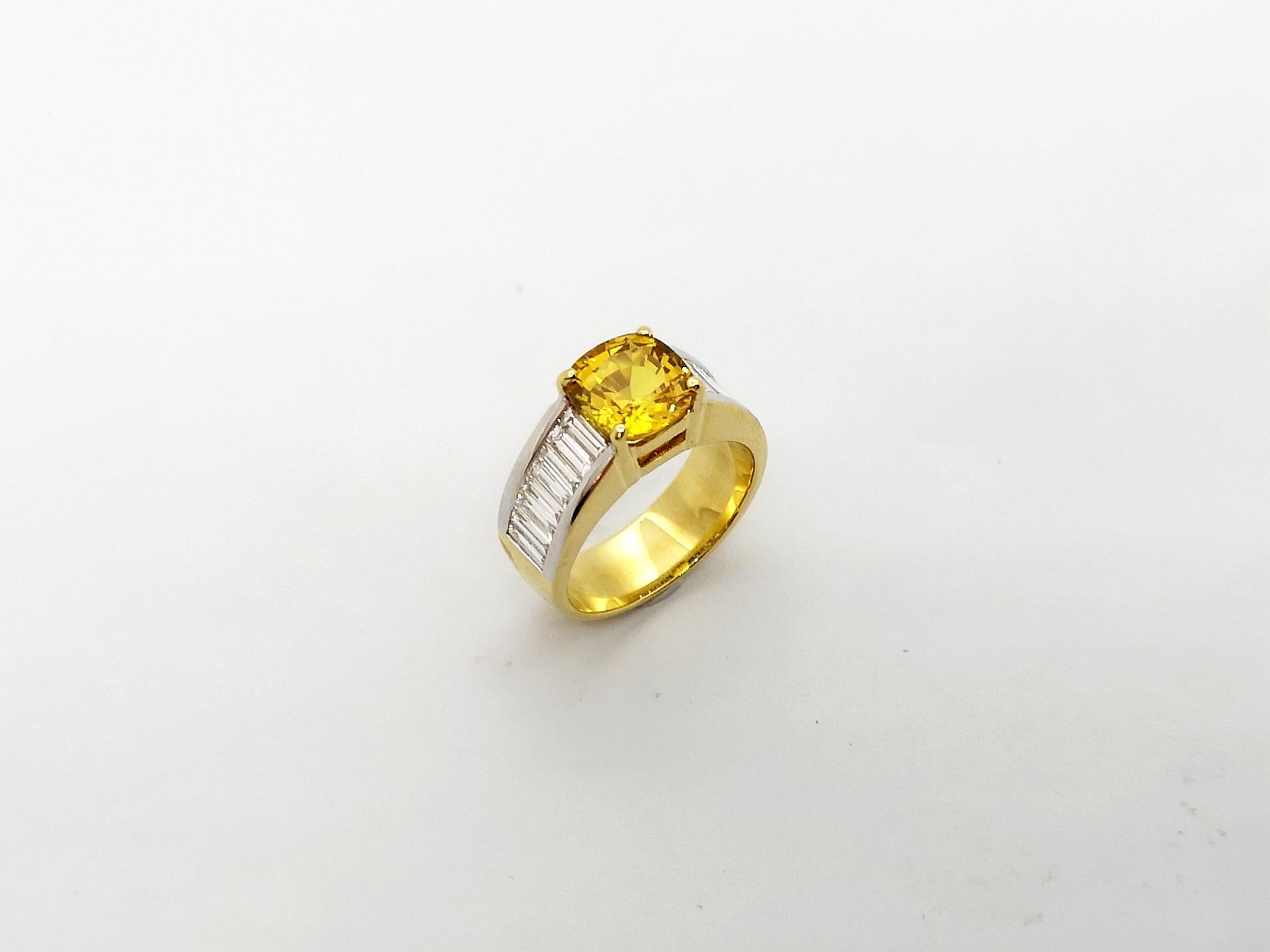 Bague en saphir jaune et diamant sertie en or 18K en vente 10