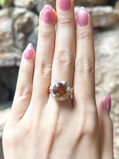 Yellow Sapphire with Diamond Ring set in 18K Gold Settings