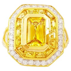 Bague en saphir jaune et diamant sertie en or 18K