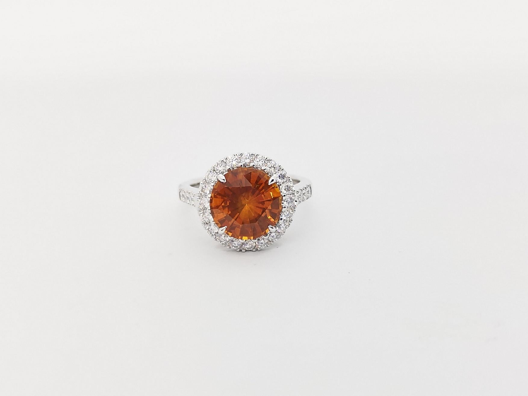 Bague en saphir jaune et diamant sertie d'or blanc 18K en vente 4