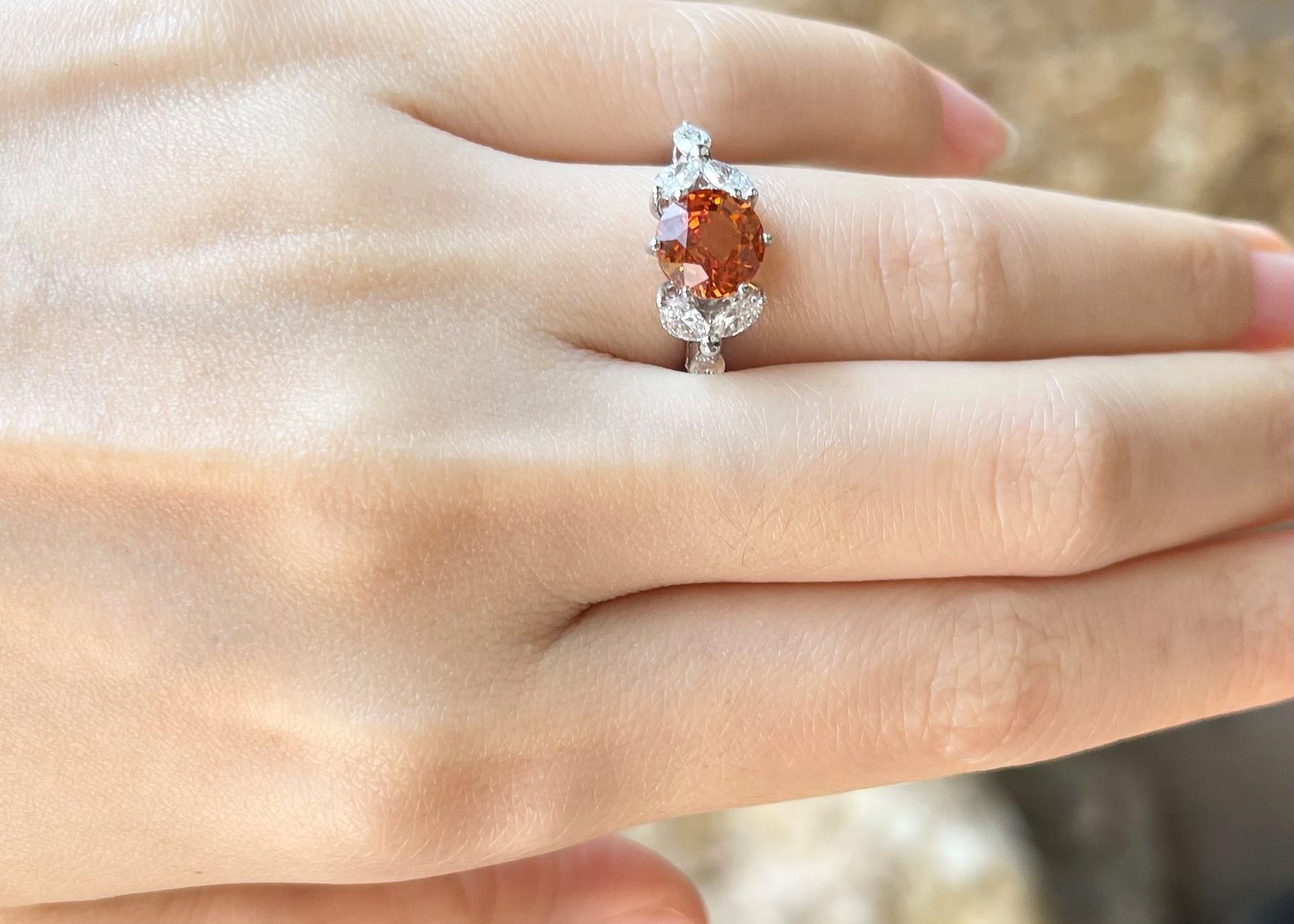 Round Cut Yellow Sapphire with Diamond Ring set in 18K White Gold Settings For Sale