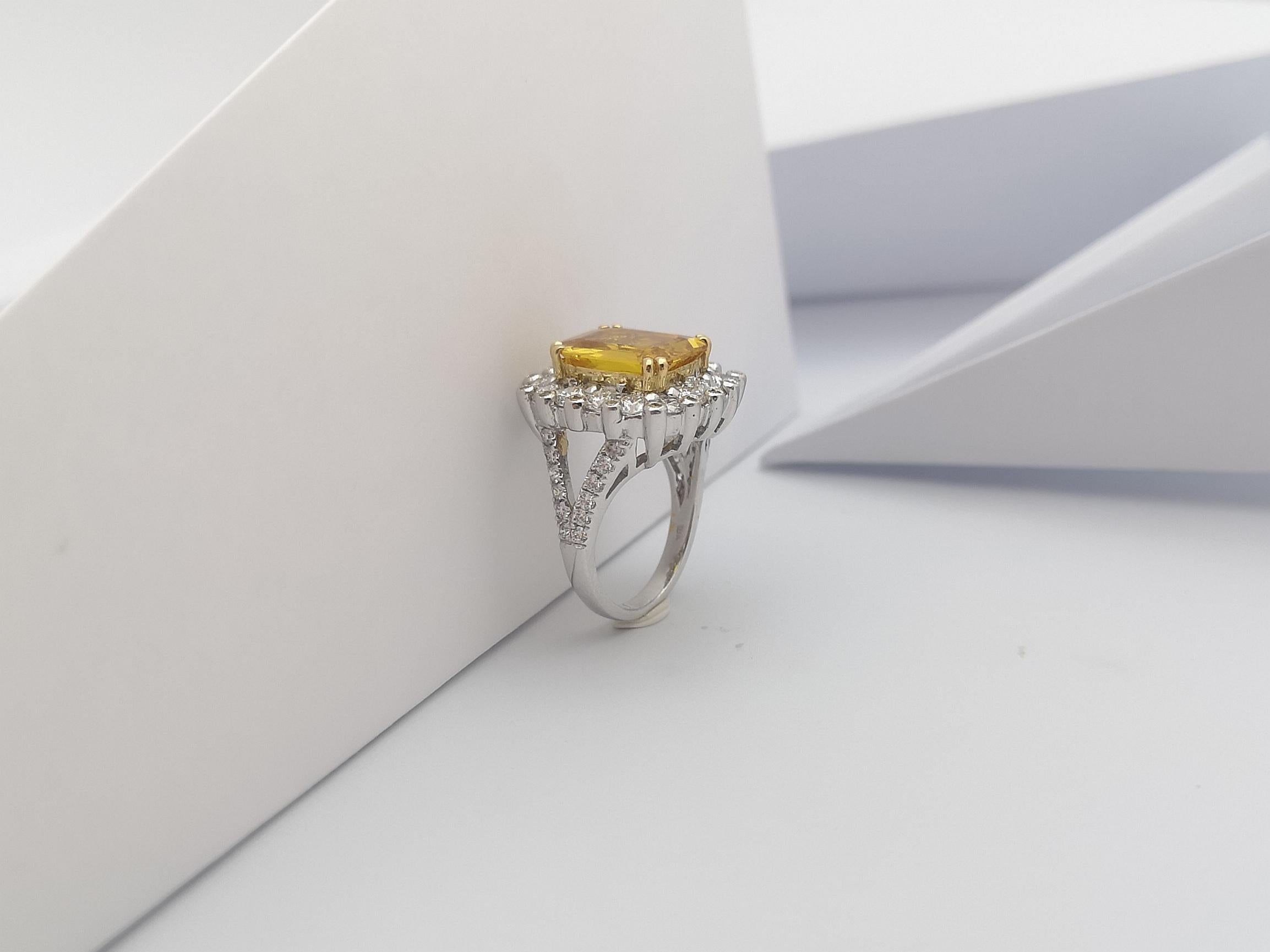 Yellow Sapphire with Yellow Diamond and Diamond Ring Set in 18 Karat White Gold For Sale 7