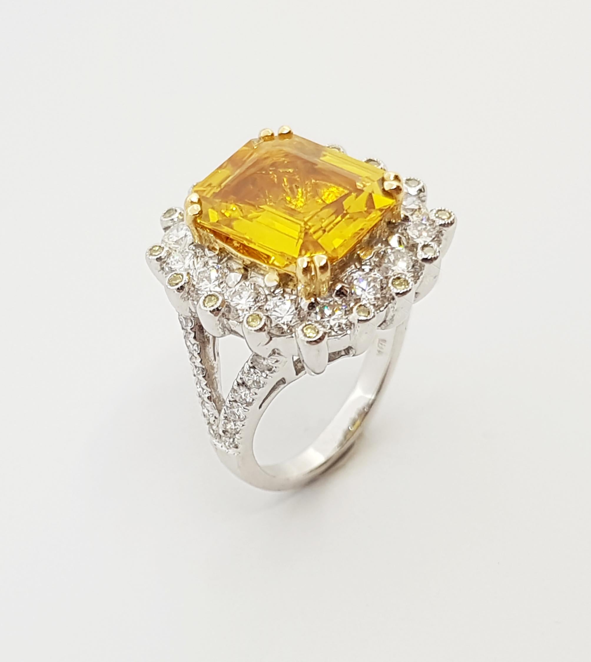 Yellow Sapphire with Yellow Diamond and Diamond Ring Set in 18 Karat White Gold For Sale 1
