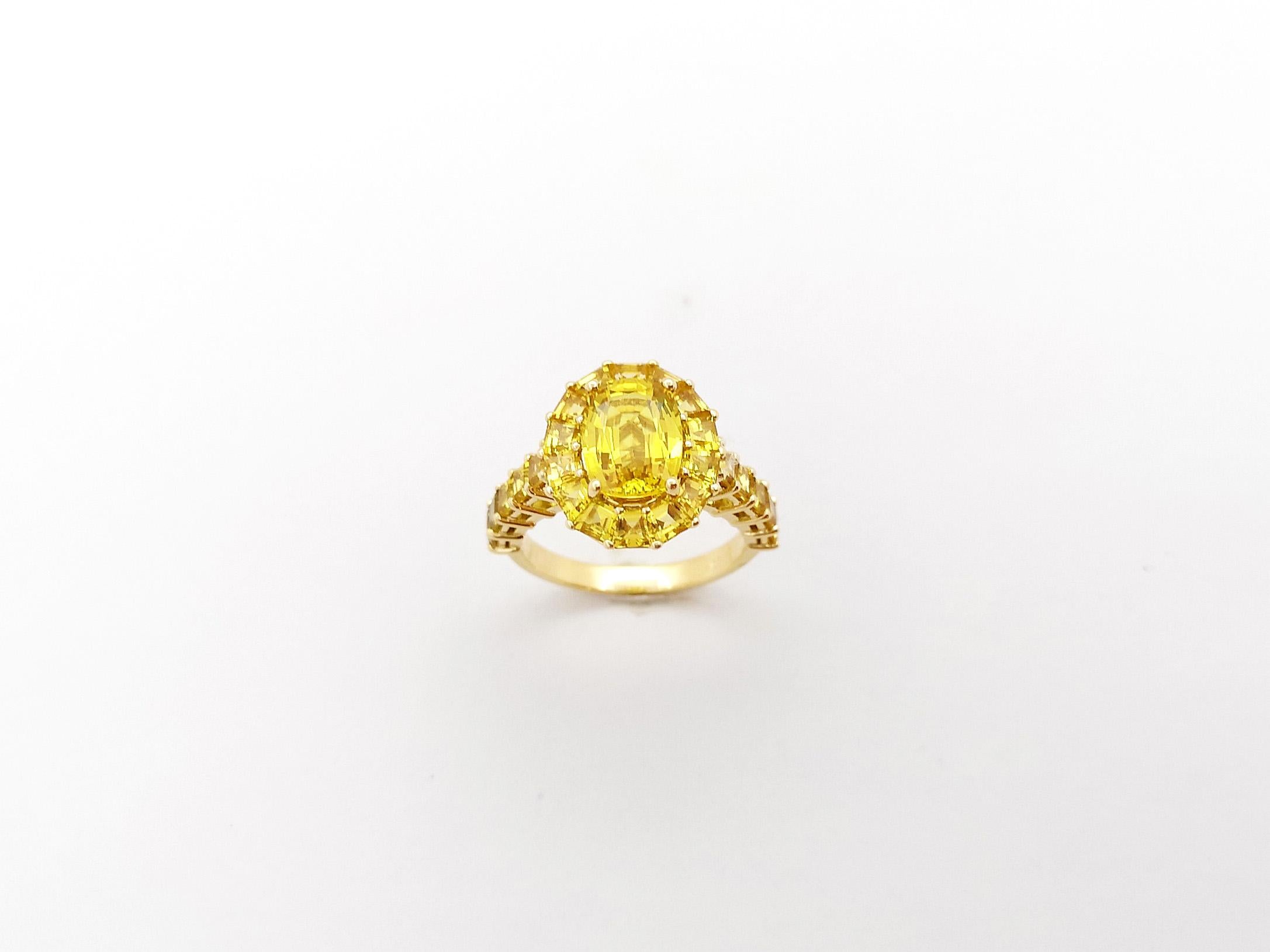 Yellow Sapphire with Yellow Sapphire Ring set in 18K Gold Settings For Sale 8