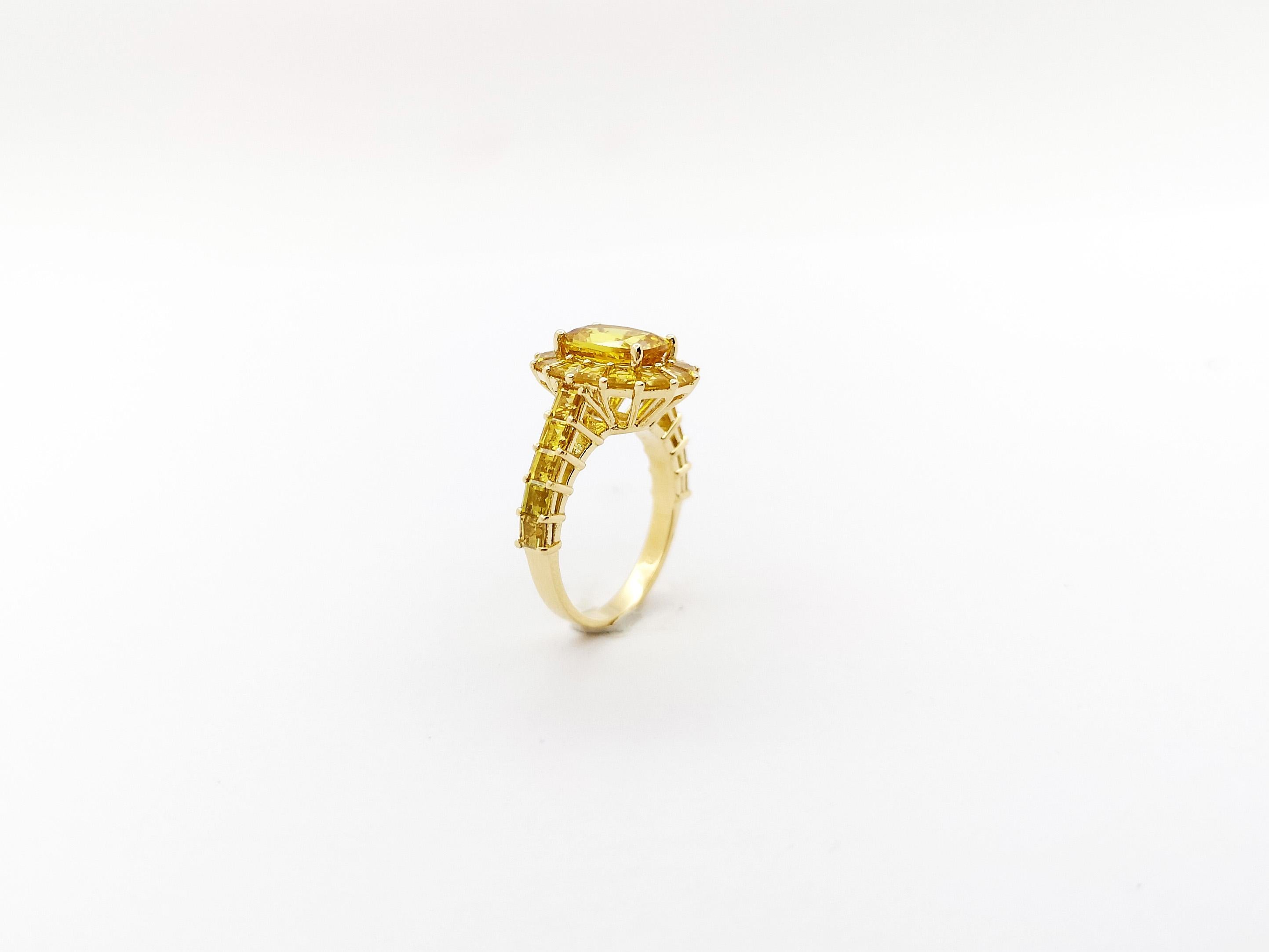 Yellow Sapphire with Yellow Sapphire Ring set in 18K Gold Settings For Sale 11
