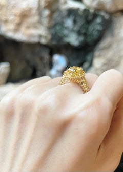 Yellow Sapphire with Yellow Sapphire Ring set in 18K Gold Settings