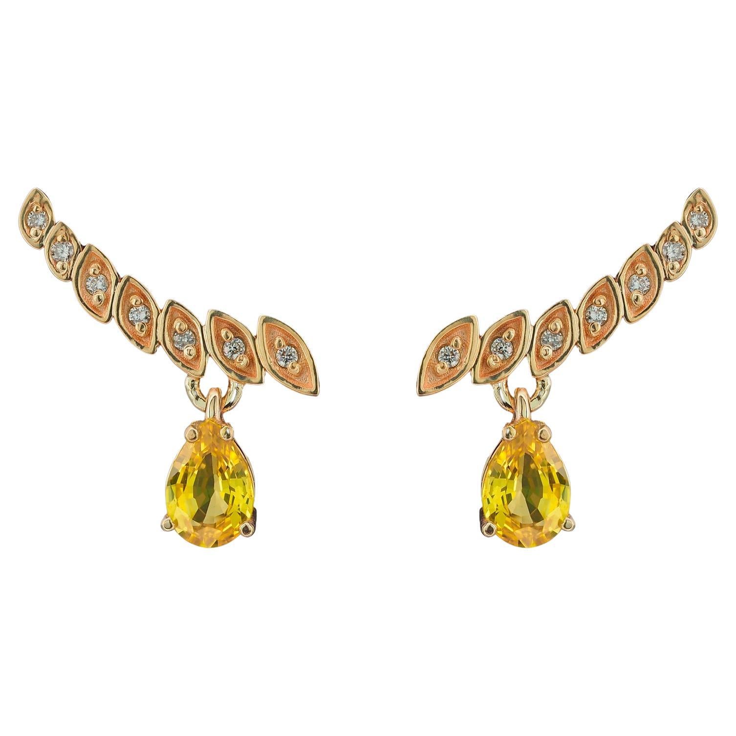 Yellow sapphires and diamonds earrings studs. 