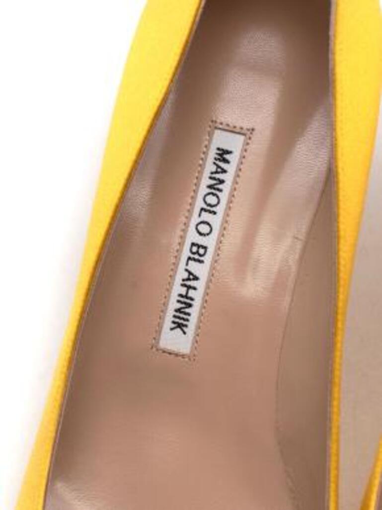 hangisi white satin pumps