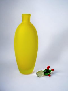 Yellow satin vase in murano glass, Italy, 1980's