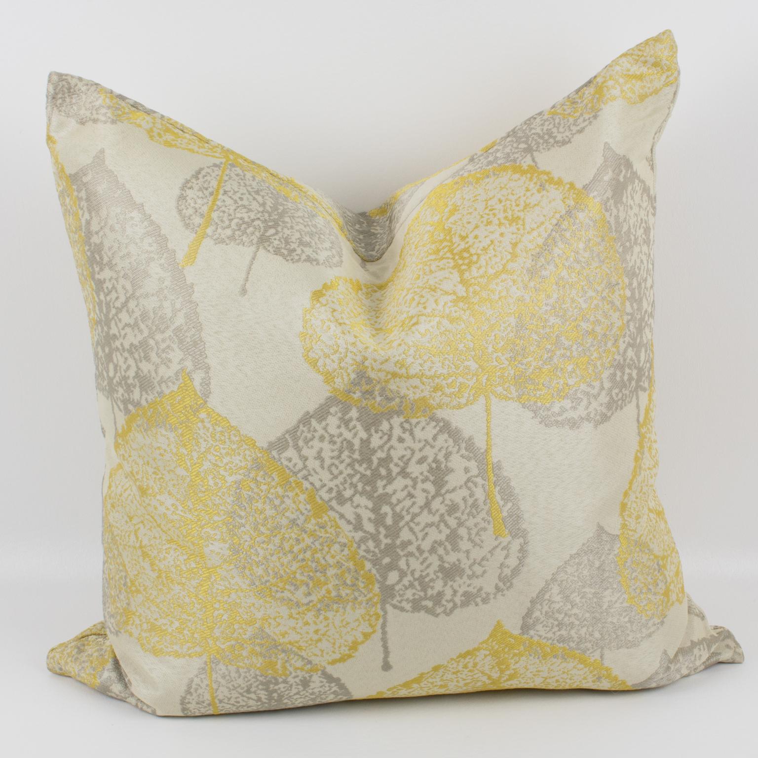 Yellow Silver-Gray Damask Throw Pillow, a pair In Good Condition In Atlanta, GA