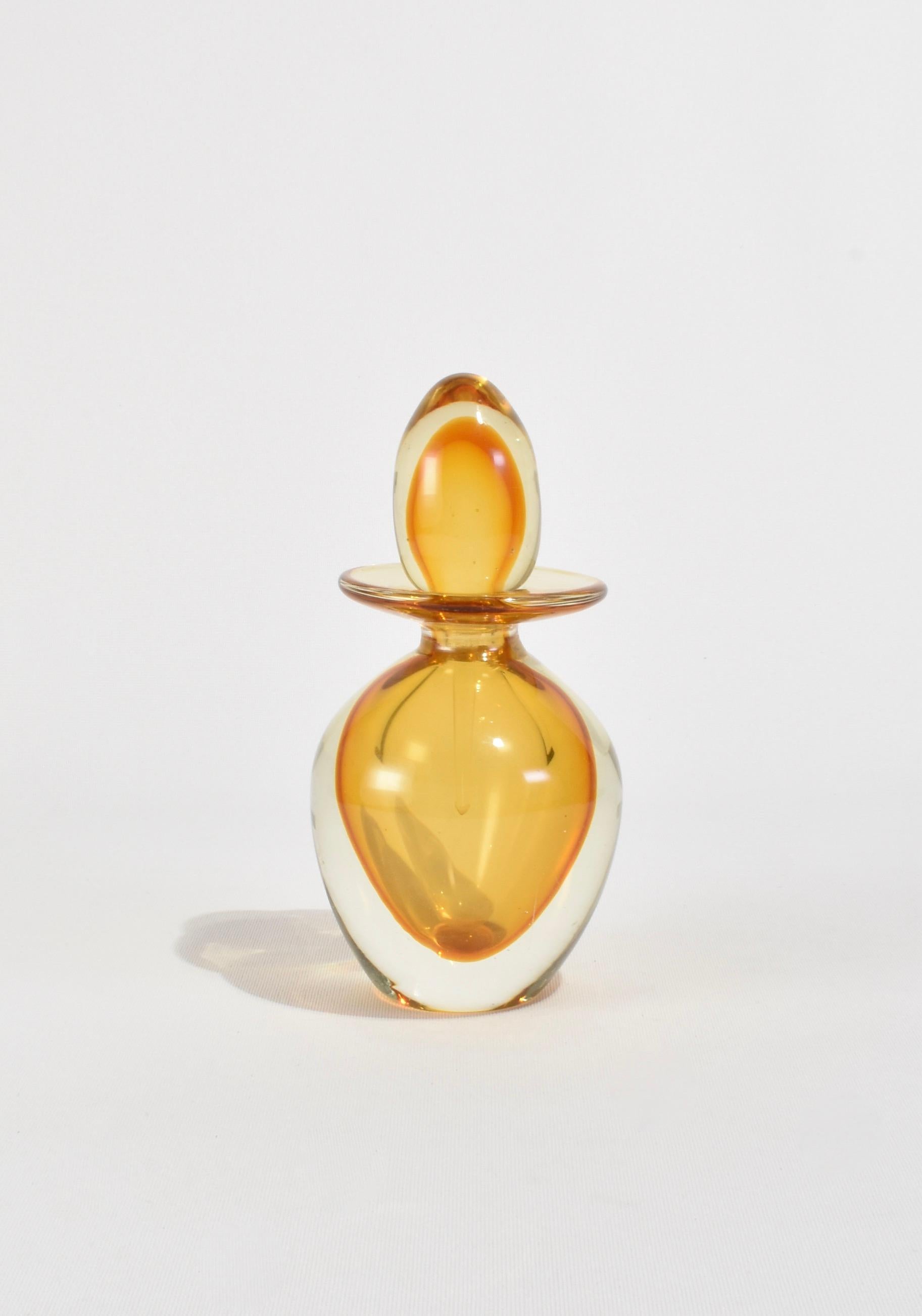Yellow Sommerso Perfume Bottle In Good Condition In Richmond, VA