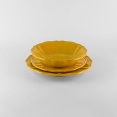 I piatti da zuppa gialli servono: Zuppa, supporto, contorno per 4 persone. Realizzati a mano in Italia 2024