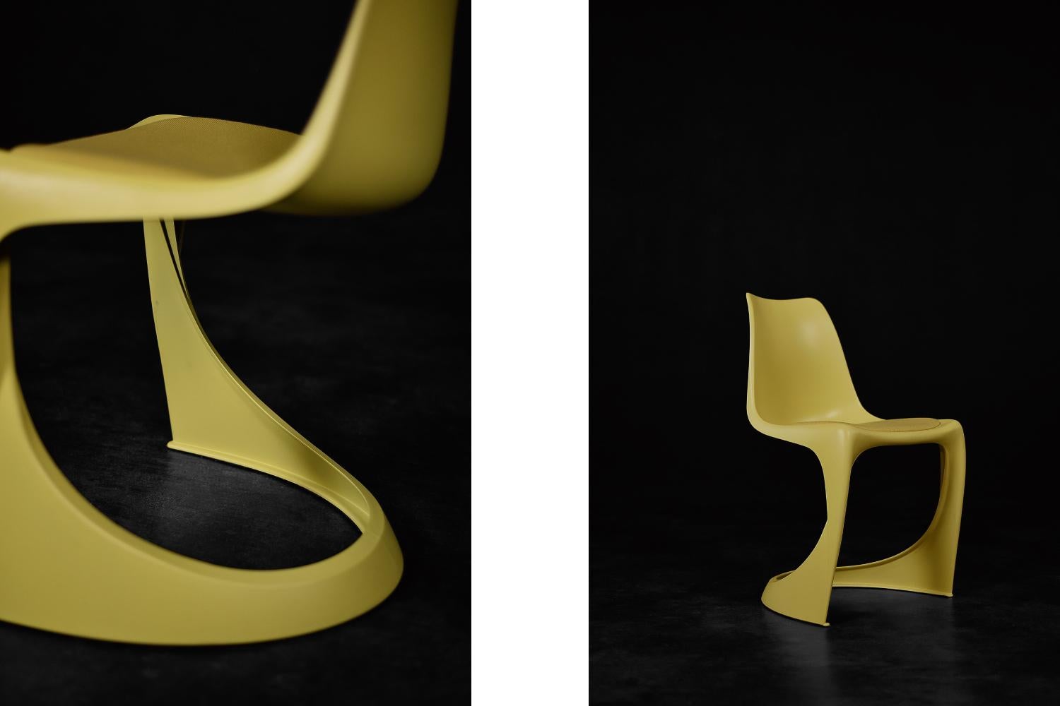 This iconic Modo 290 cantilever chair was designed by architect and designer Steen Østergaard in 1966. It is a one-piece shell-shaped chair, with a form that still exudes futurism and clean lines of design. The chair is made of polyamide reinforced