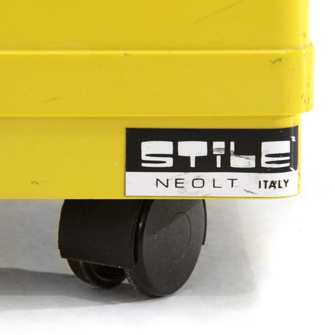 Yellow “Stile” Trolley by Giovanni Pelis for Neolt, 1980s 3