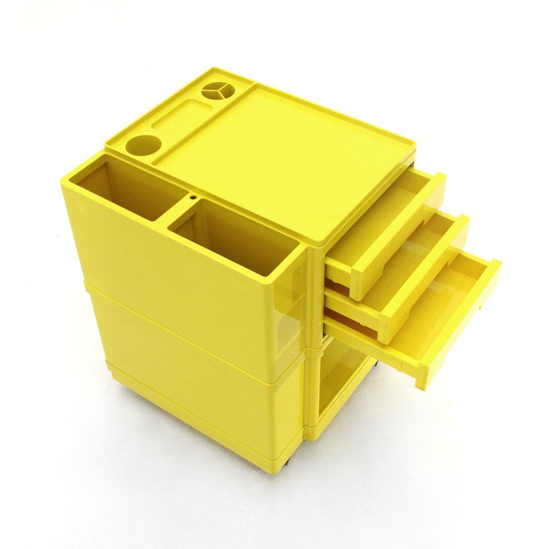 Italian Yellow “Stile” Trolley by Giovanni Pelis for Neolt, 1980s