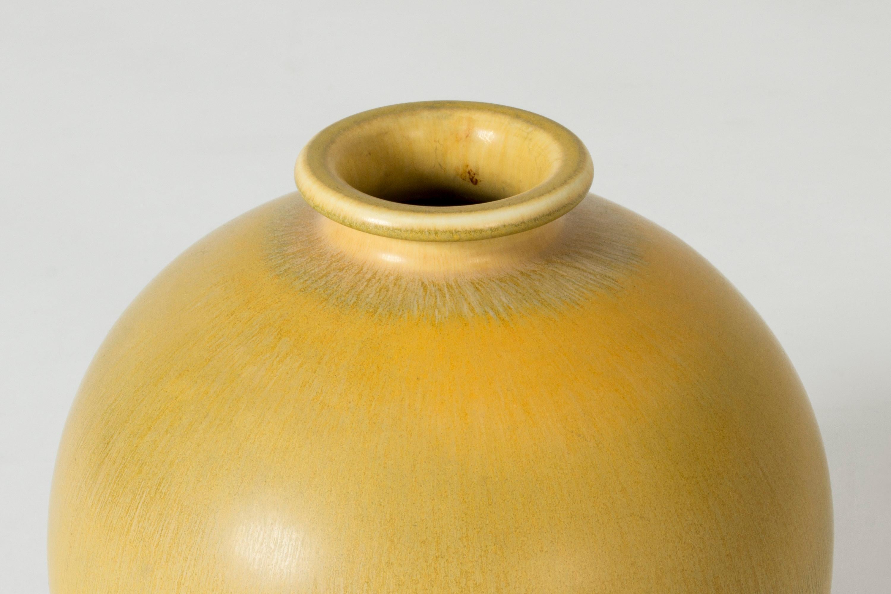 Yellow Stoneware Vase by Berndt Friberg In Good Condition In Stockholm, SE