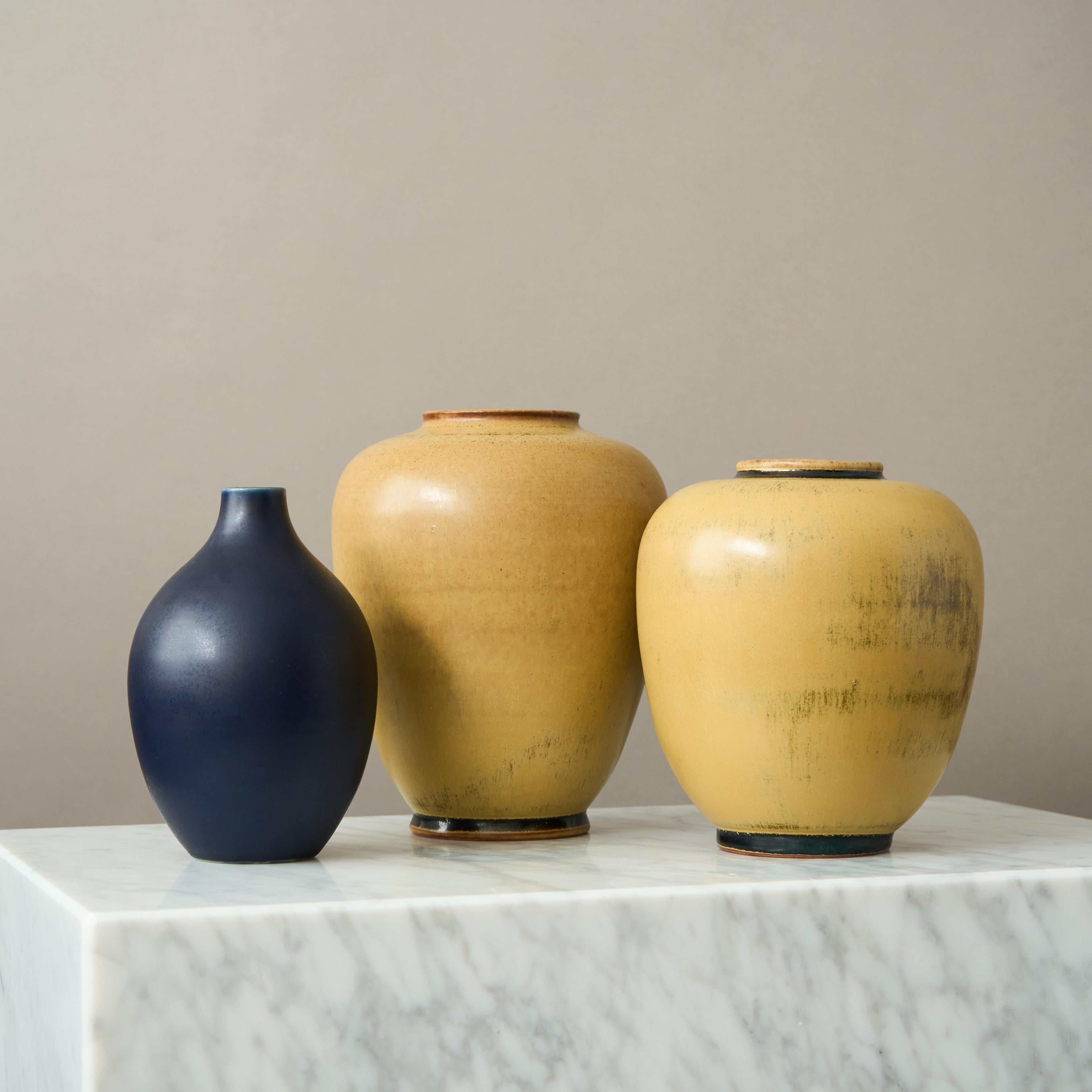 Yellow Stoneware Vase by Erich and Ingrid Triller for Tobo, Sweden, 1950s im Angebot 3