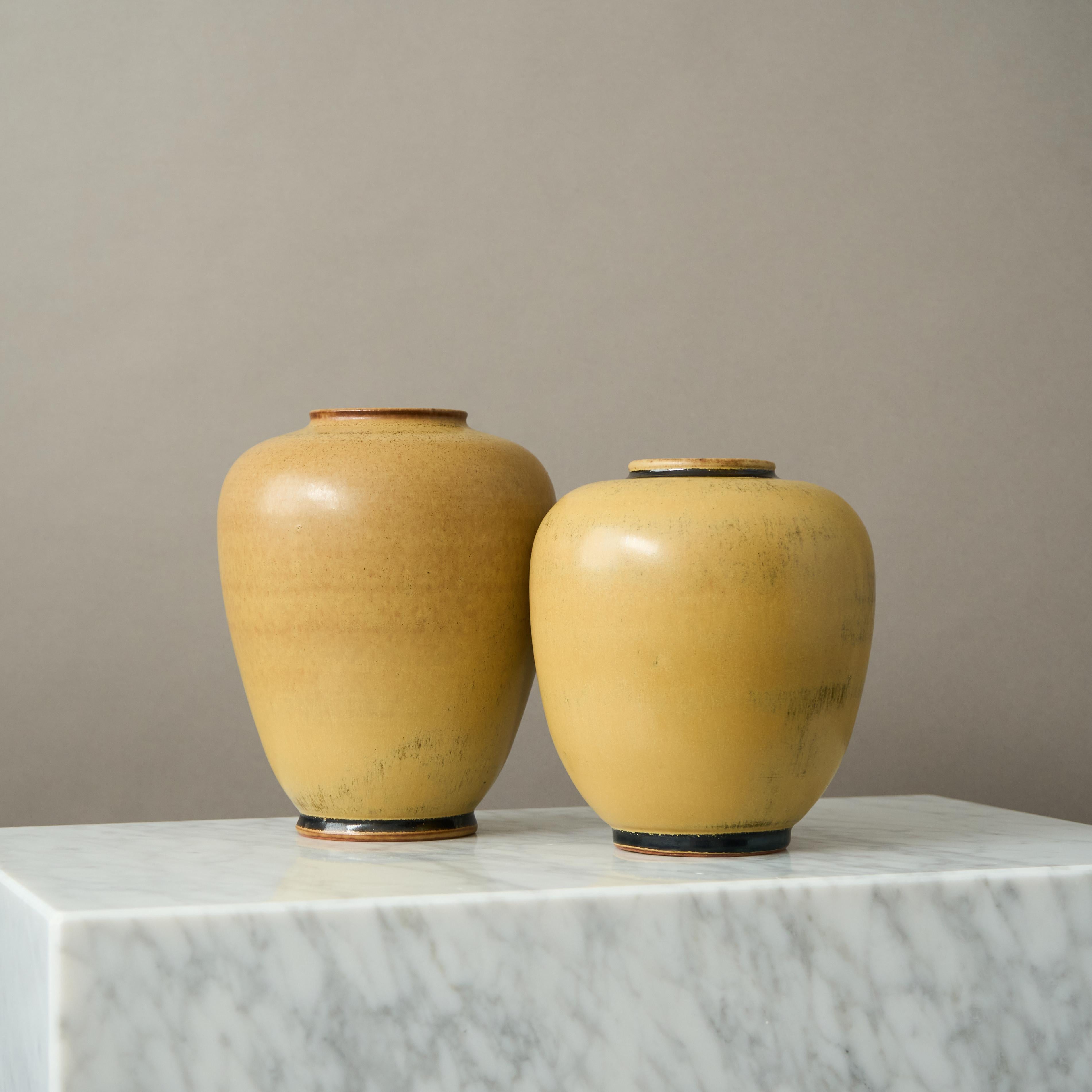 Yellow Stoneware Vase by Erich and Ingrid Triller for Tobo, Sweden, 1950s im Angebot 3