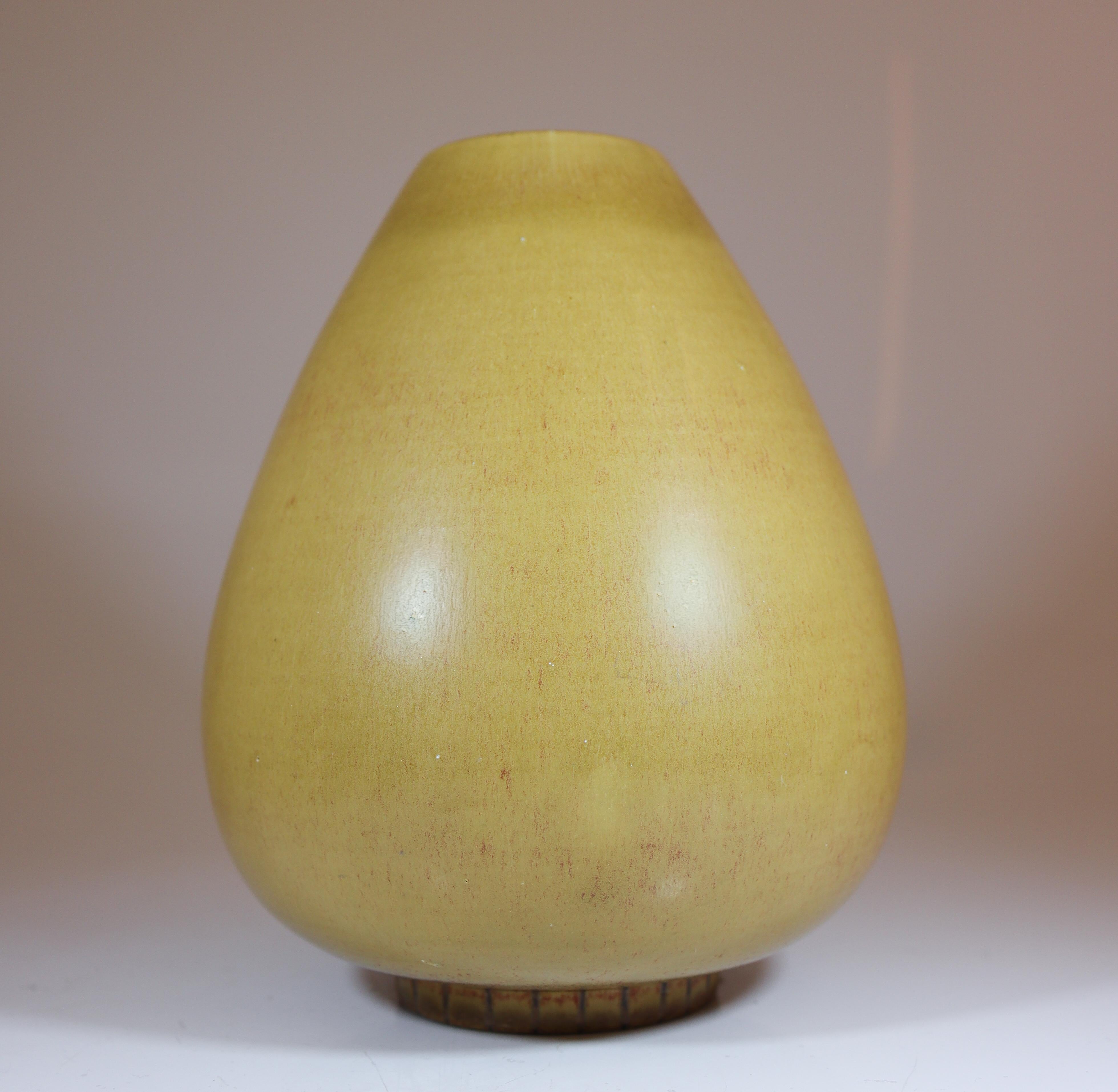 Yellow Stoneware Vase, Gunnar Nylund, Rörstrand, 1950-1960s For Sale 1