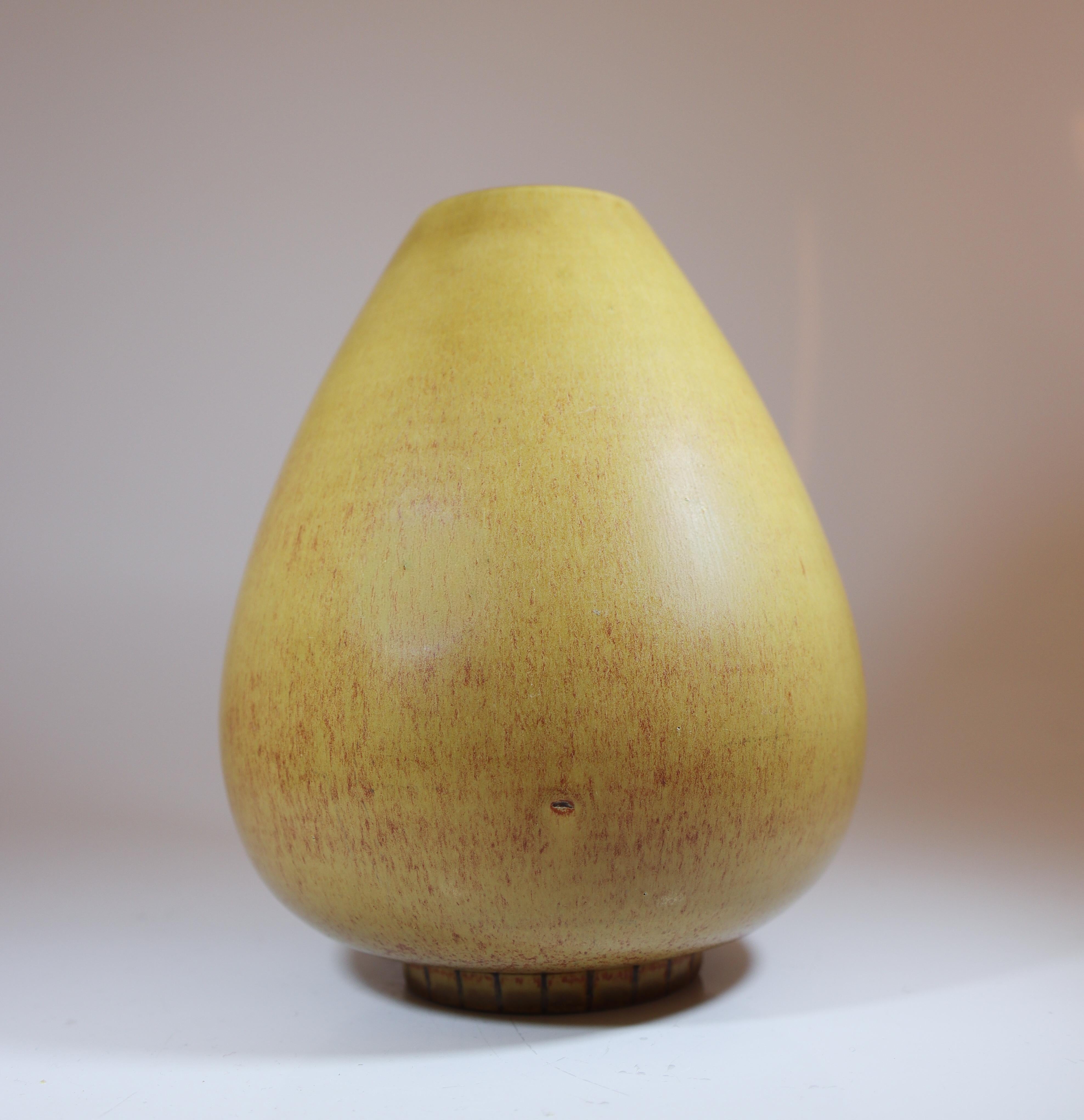 Yellow Stoneware Vase, Gunnar Nylund, Rörstrand, 1950-1960s For Sale 2