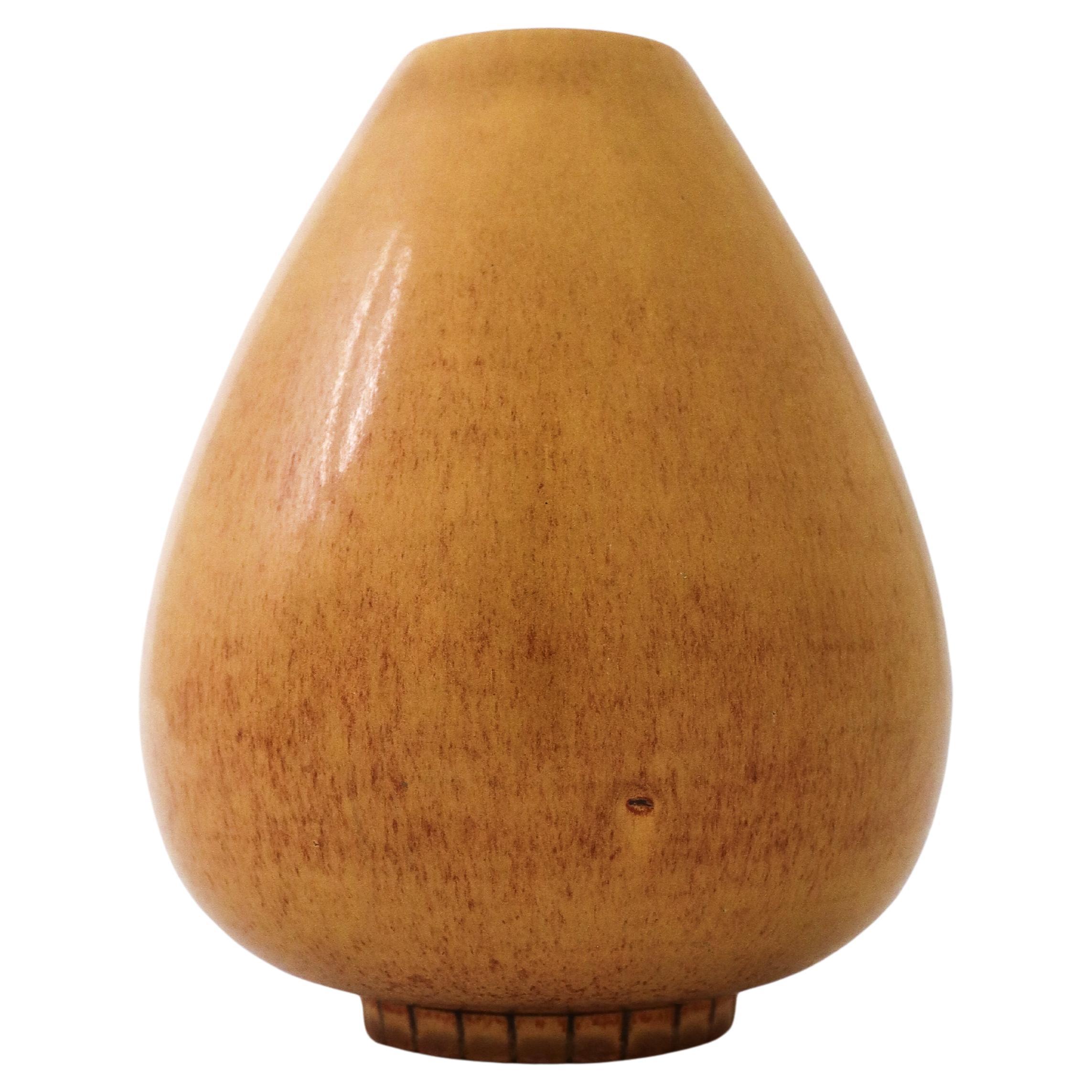 Jarrón de gres amarillo, Gunnar Nylund, Rörstrand, años 1950-1960