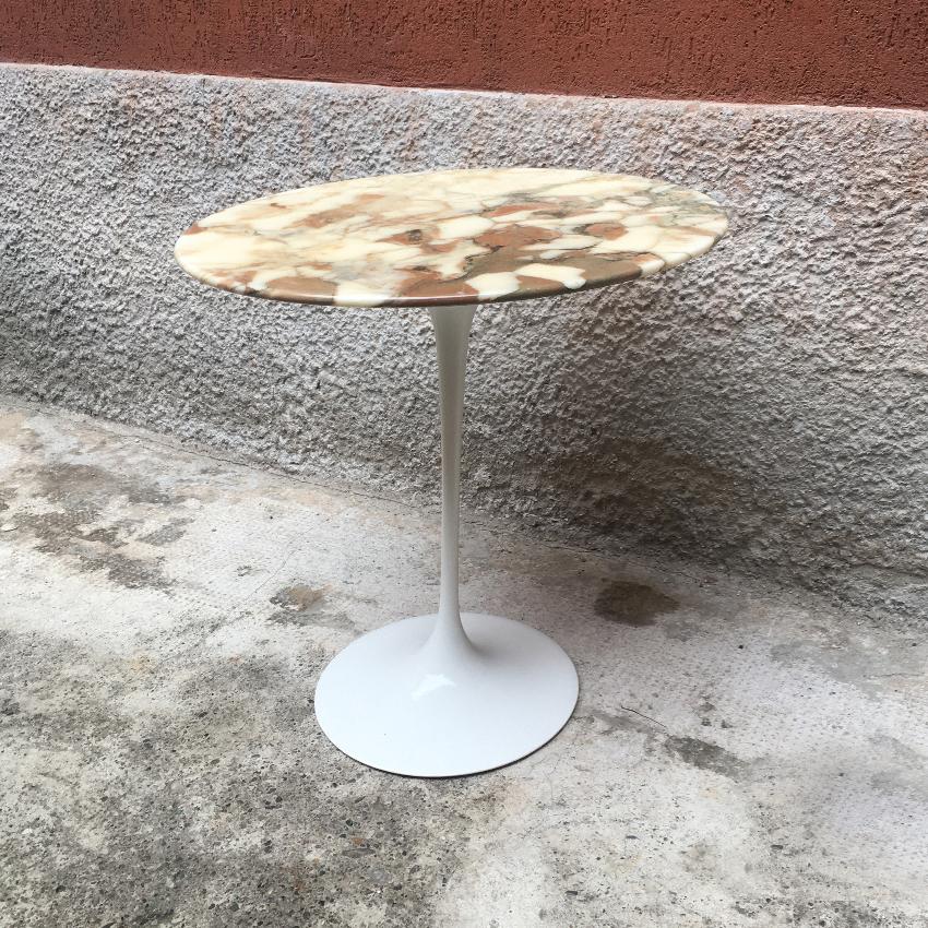 Yellow Sweden Marble Tulip Round Coffee Table, 1970s In Good Condition In MIlano, IT