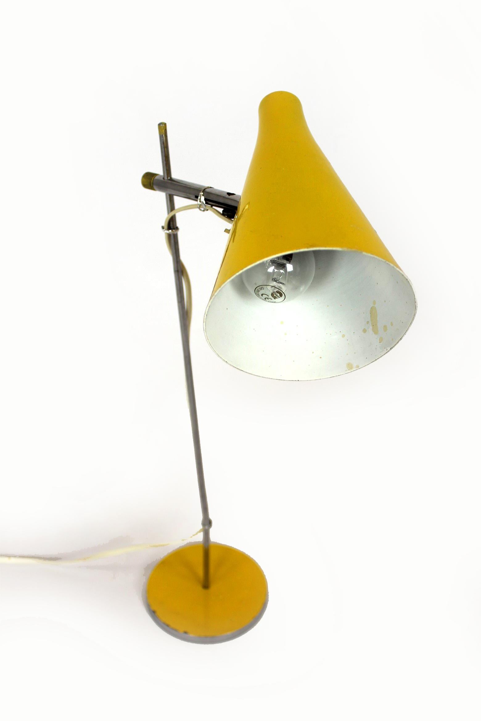 Lampe de table jaune attribuée à Josef Hurka, Lidokov, 1970 en vente 3