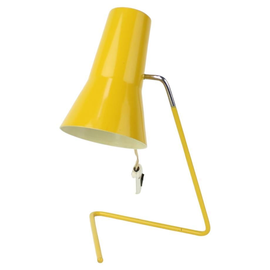 Lampe de bureau jaune avec abat-jour réglable par Hurka pour Drupol, années 1960 en vente
