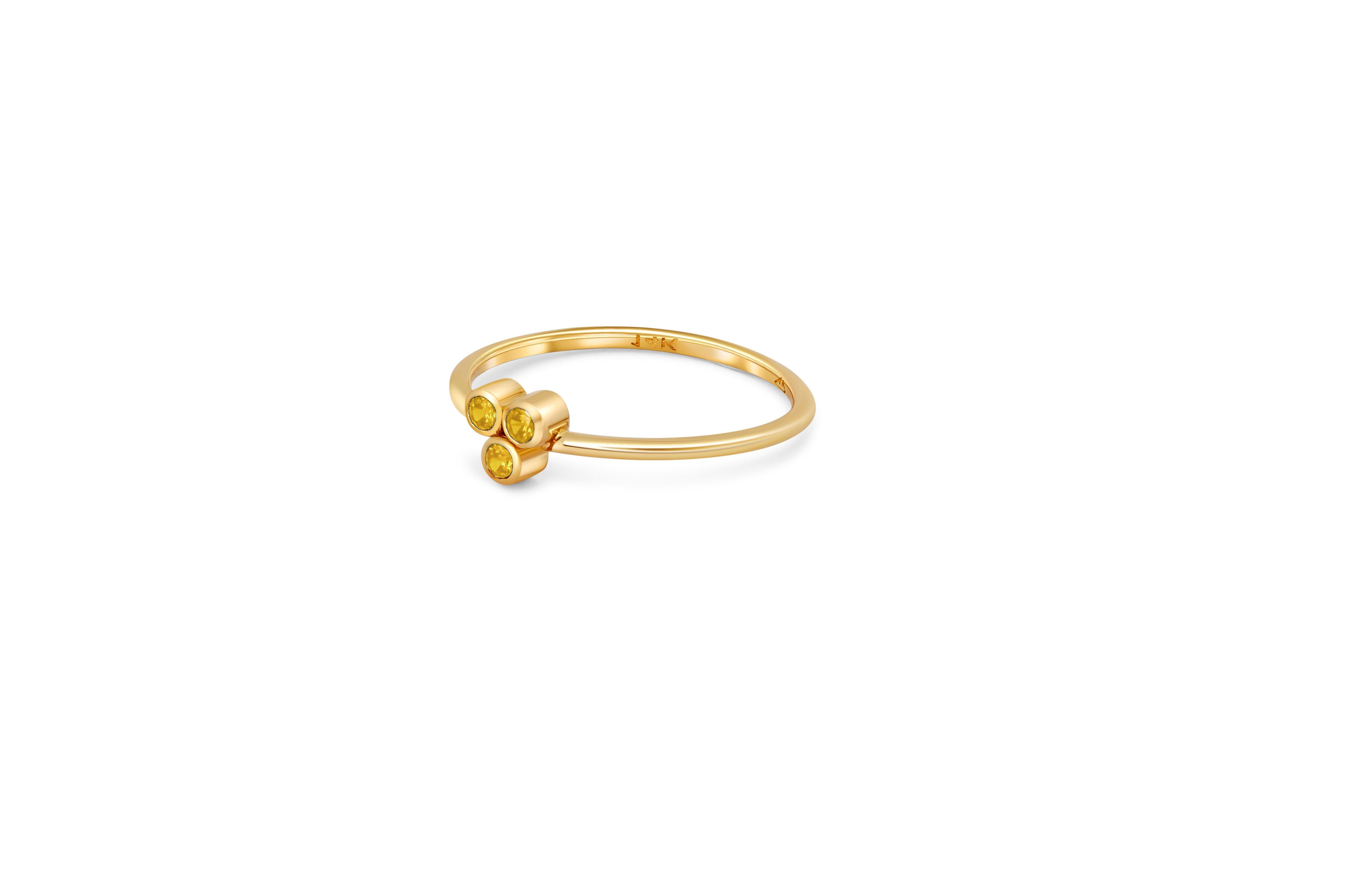 Yellow Three Stone 14k gold ring.  Triple Stone Ring. Minimalist yellow sapphire ring. Dainty gemstone Ring. Thin Band Ring. Stacking Band Ring.

Metal: 14k gold
Weight: 1.8 gr depends from size
Lab sapphire , 3 stone, yellow color, round brilliant