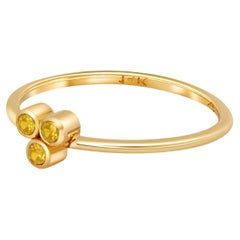 Yellow Three Stone 14k gold ring.