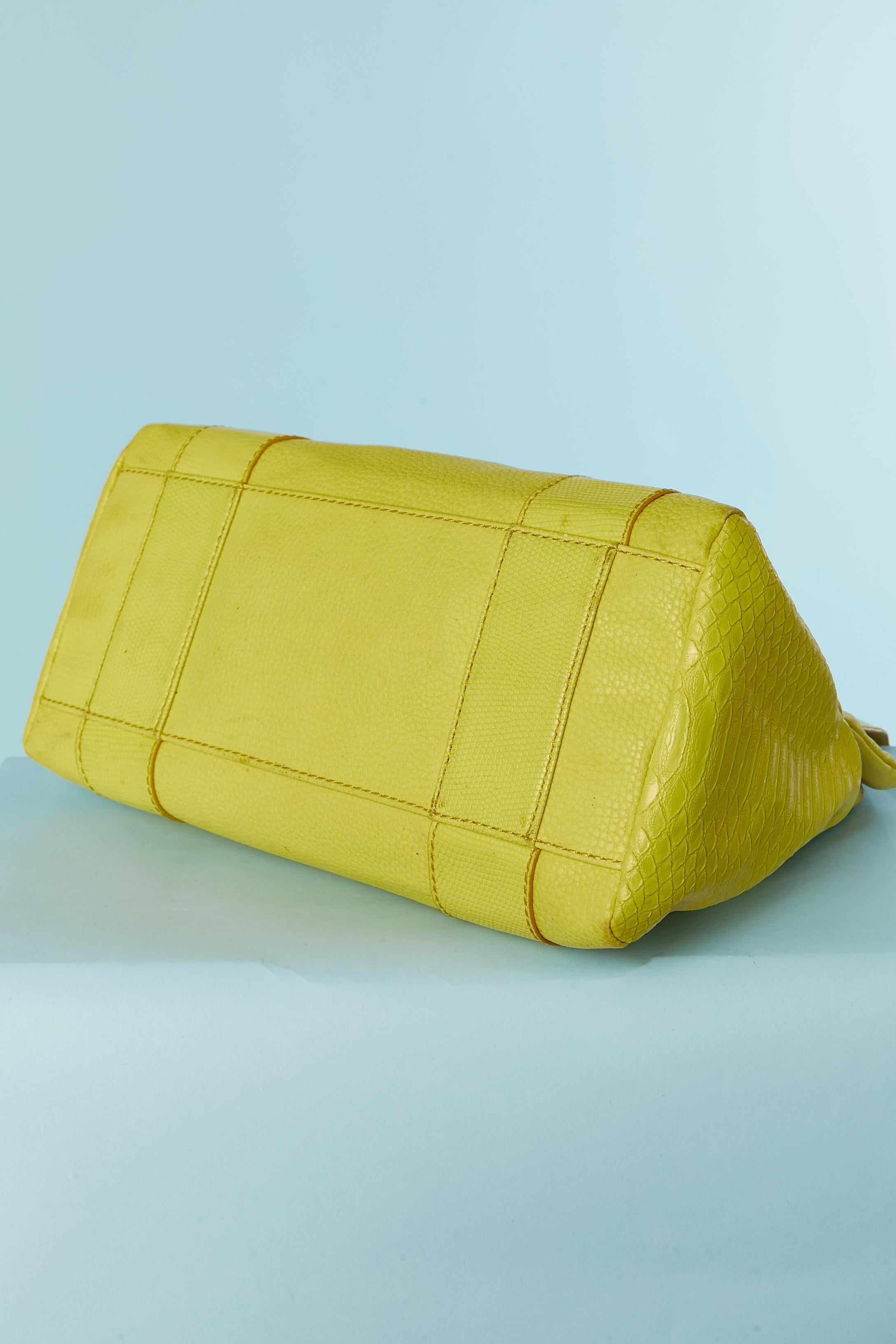 Sac à poignée jaune en faux cuir MARC BY MARC JACOB Pour femmes en vente
